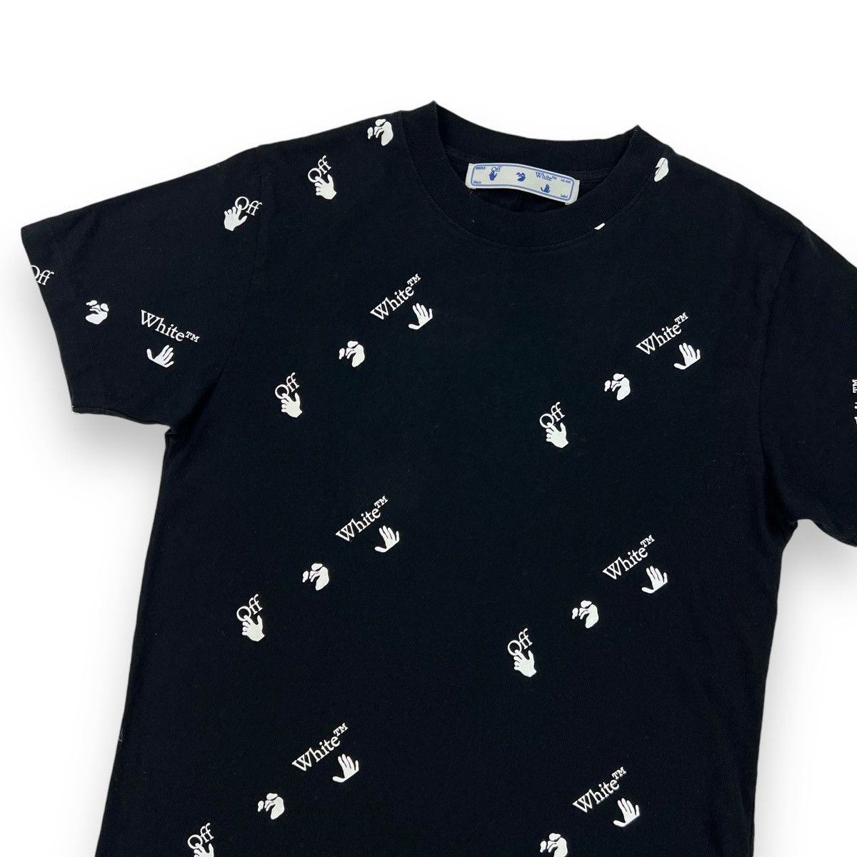 Off-White Off-White Repeat Logo T Shirt Size US S / EU 44-46 / 1 - 1 Thumbnail