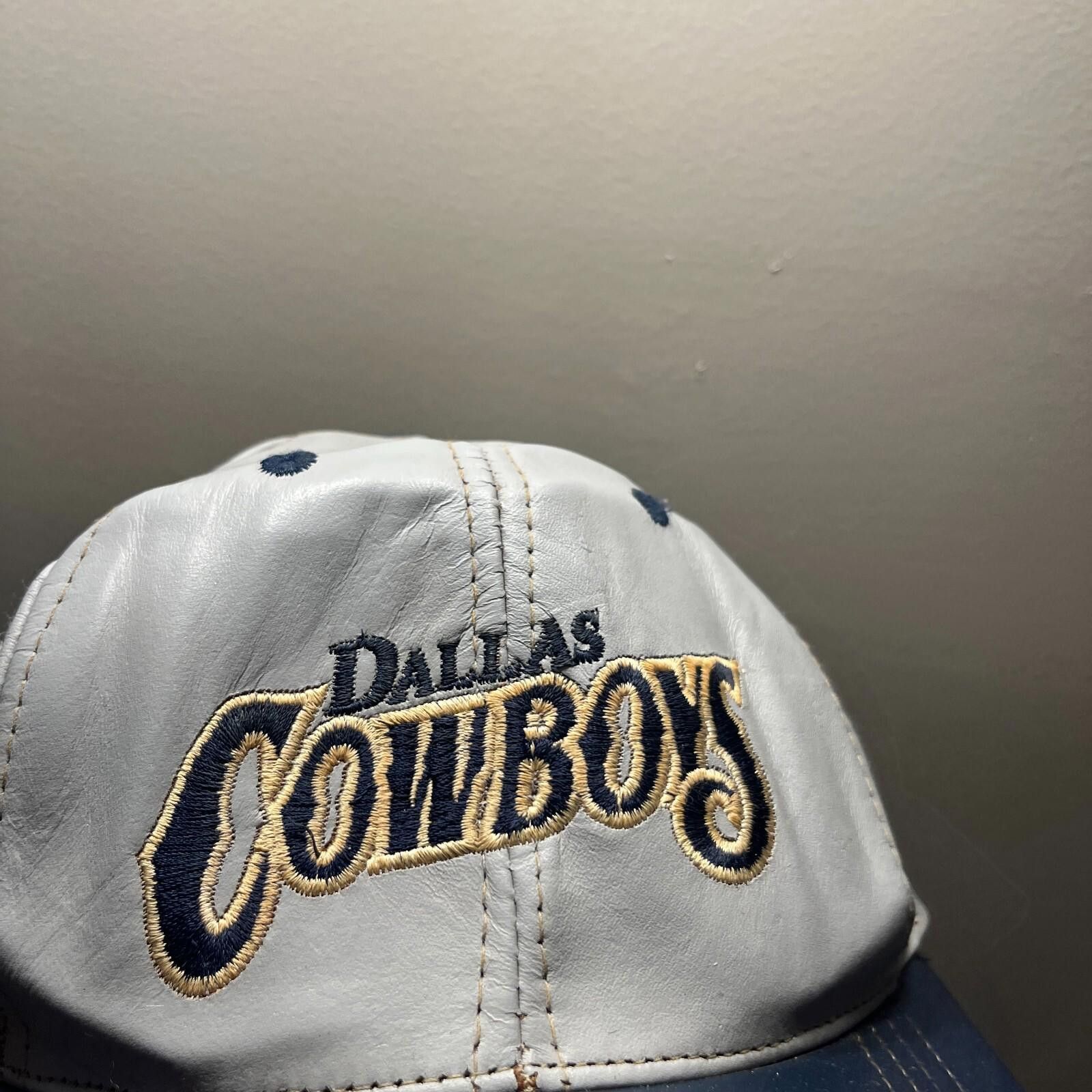 NFL Vintage 90s Dallas Cowboys Leather Snapback Hat NFL Size ONE SIZE - 2 Thumbnail