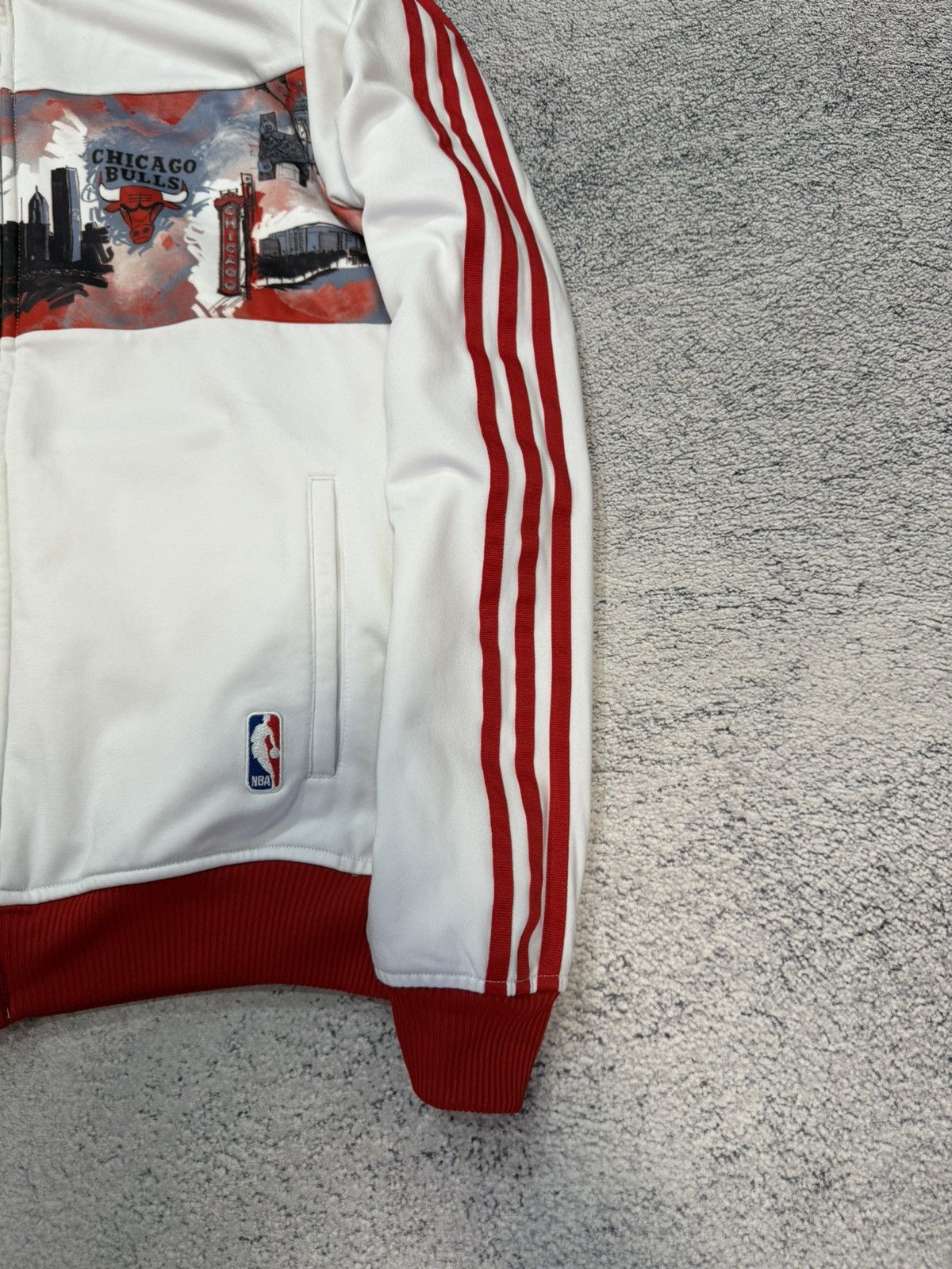 Adidas Adidas Chicago Bulls Mens Track Jacket Full Zip NBA White S Size US S / EU 44-46 / 1 - 8 Thumbnail
