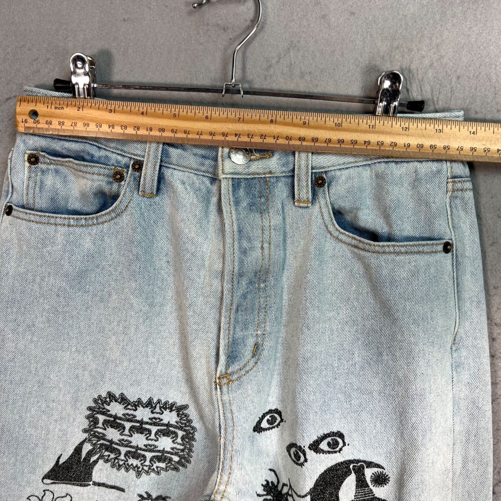 Obey OBEY Womens Jeans High-Waisted Light Wash Denim 26 Straight 5-Pocket Logo Blue Vintage? No (use rules) Size 26" / US 2 / IT 38 - 6 Thumbnail