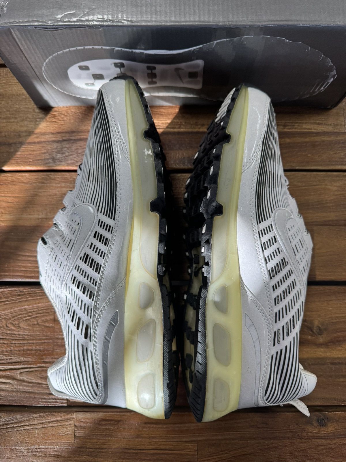 Nike 2006 Air Max 360 White Size US 10 / EU 43 - 4 Thumbnail