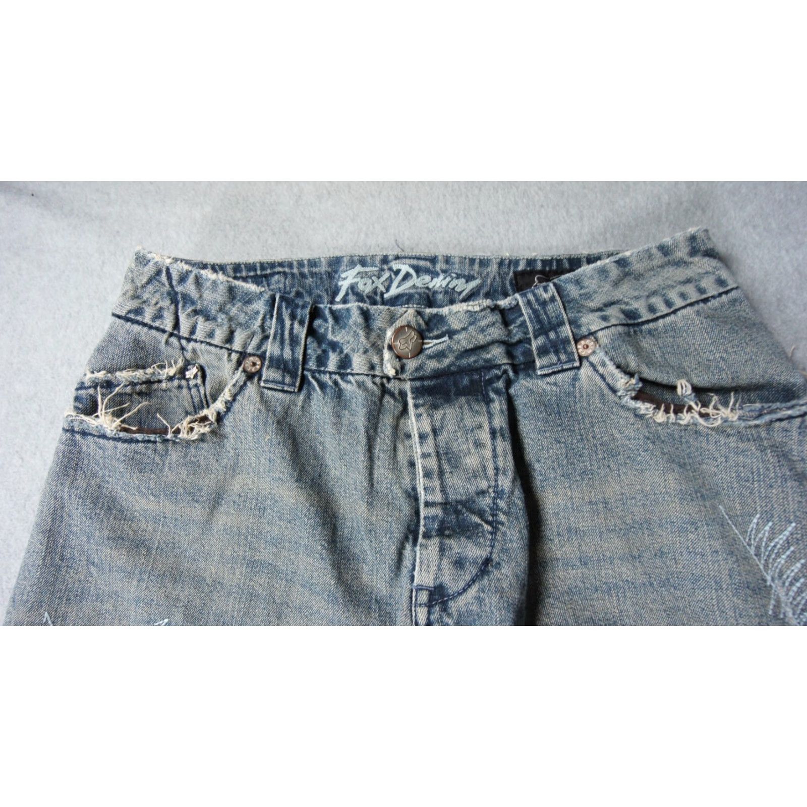 Denime Fox Jeans Mens 31 Blue Denim Regular 5-Pocket Distressed Button Fly N/A Missing one button - See image Size US 31 - 5 Thumbnail