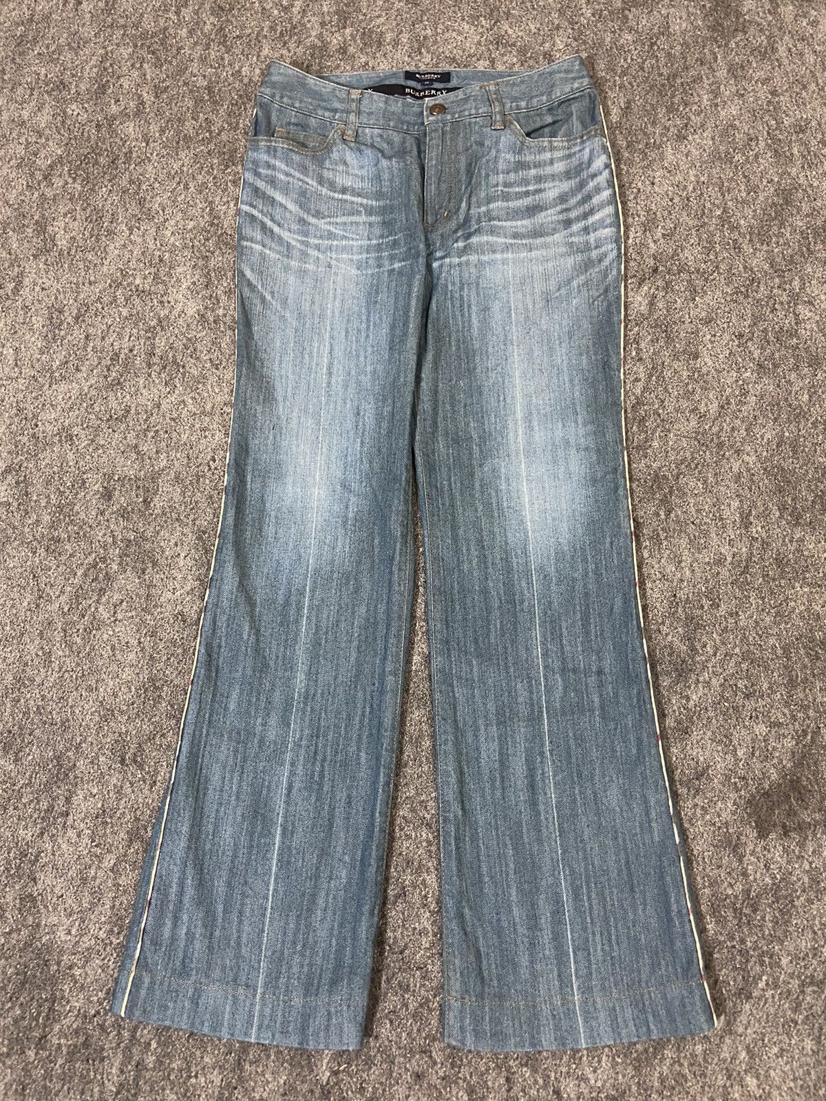 Burberry × Vintage Vintage Y2K burberry london denim pants Size 26" / US 2 / IT 38 - 1 Thumbnail