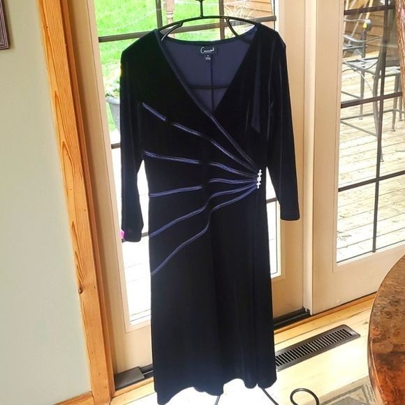 Vintage Connected Apparel Navy Blue Velour Vneck Event Accented Midi Size XL / US 12-14 / IT 48-50 - 1 Thumbnail