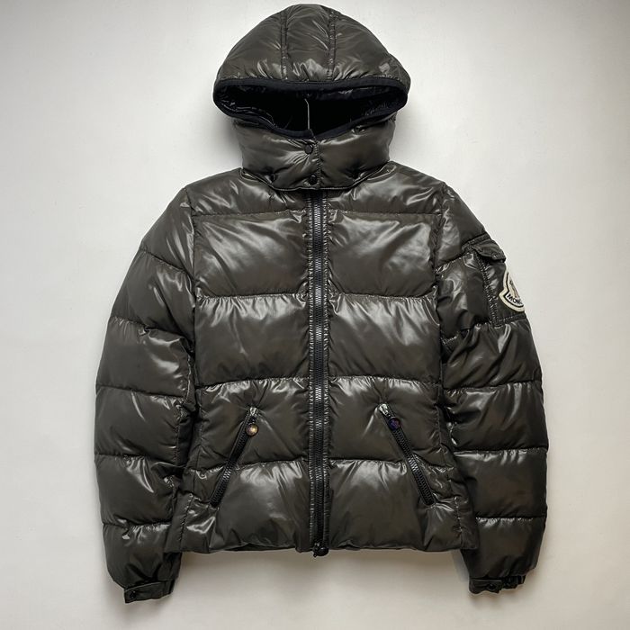 Moncler down store jacket big logo