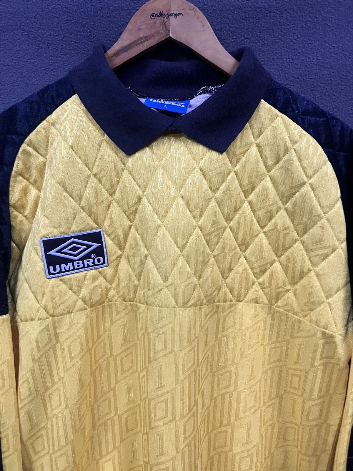 Umbro VINTAGE UMBRO KEEPER JERSEY PADDING Size US L / EU 52-54 / 3 - 3 Thumbnail