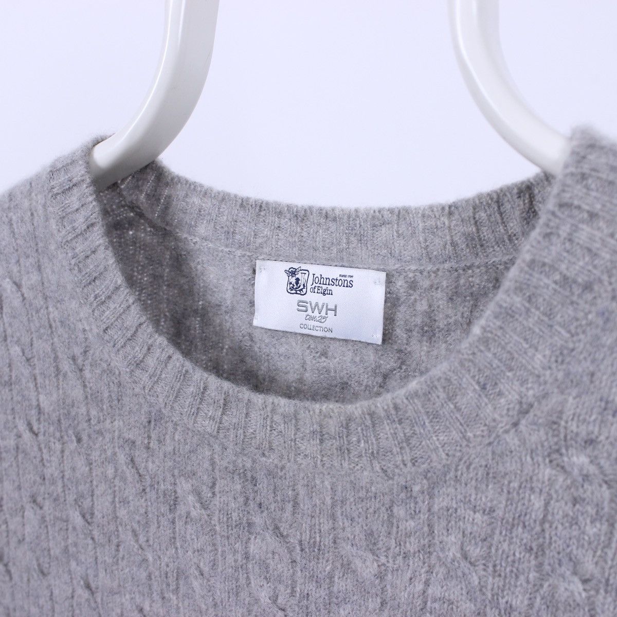Johnstons Of Elgin Johnstons of Elgin Sweaters Wool Size US XL / EU 56 / 4 - 3 Thumbnail