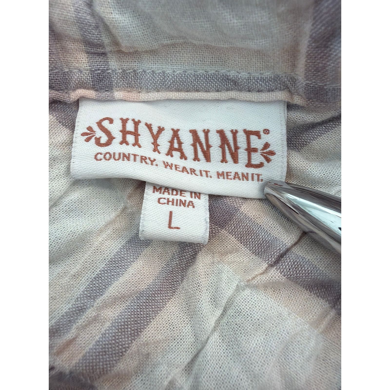 Other Shyanne Crinkle plaid and lace western button up LG Size L / US 10 / IT 46 - 4 Thumbnail