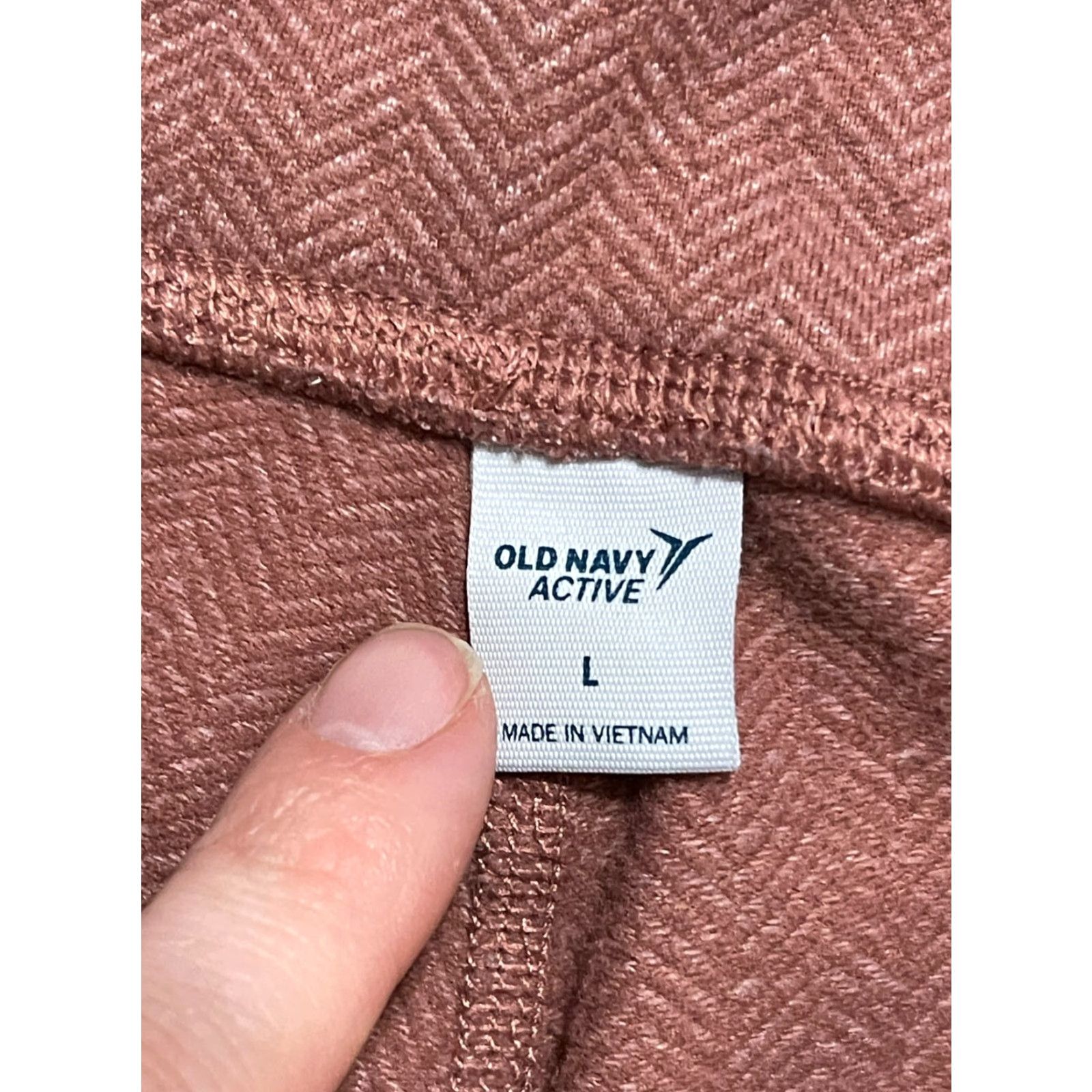 Old Navy **Pink Old Navy Women's Size Large Skinny Leggings** User: **Pink Old Navy Women's Size Large Skinny Pants** Size 36" / US 14 / IT 50 - 7 Thumbnail