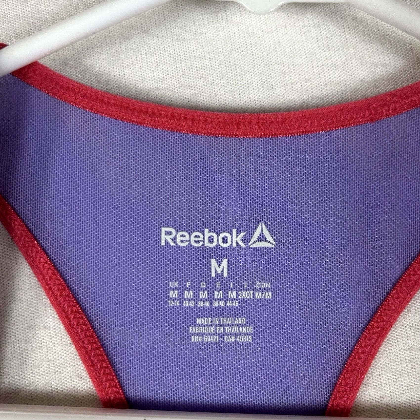 Reebok Reebok Play Dry Tank Top Womens M Purple Sleeveless Racerback Athletic Activewear Shirt) Size M / US 6-8 / IT 42-44 - 3 Thumbnail