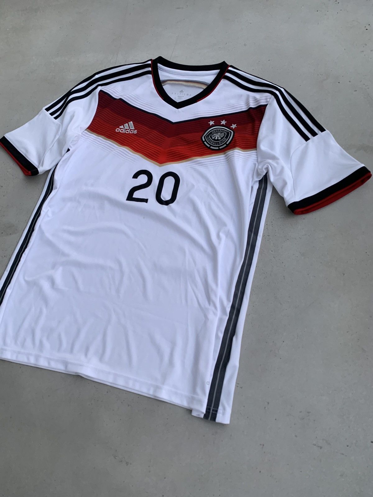 Adidas Adidas Germany Jersey Vintage Avantgarde Style Football Tee Size US L / EU 52-54 / 3 - 2 Thumbnail