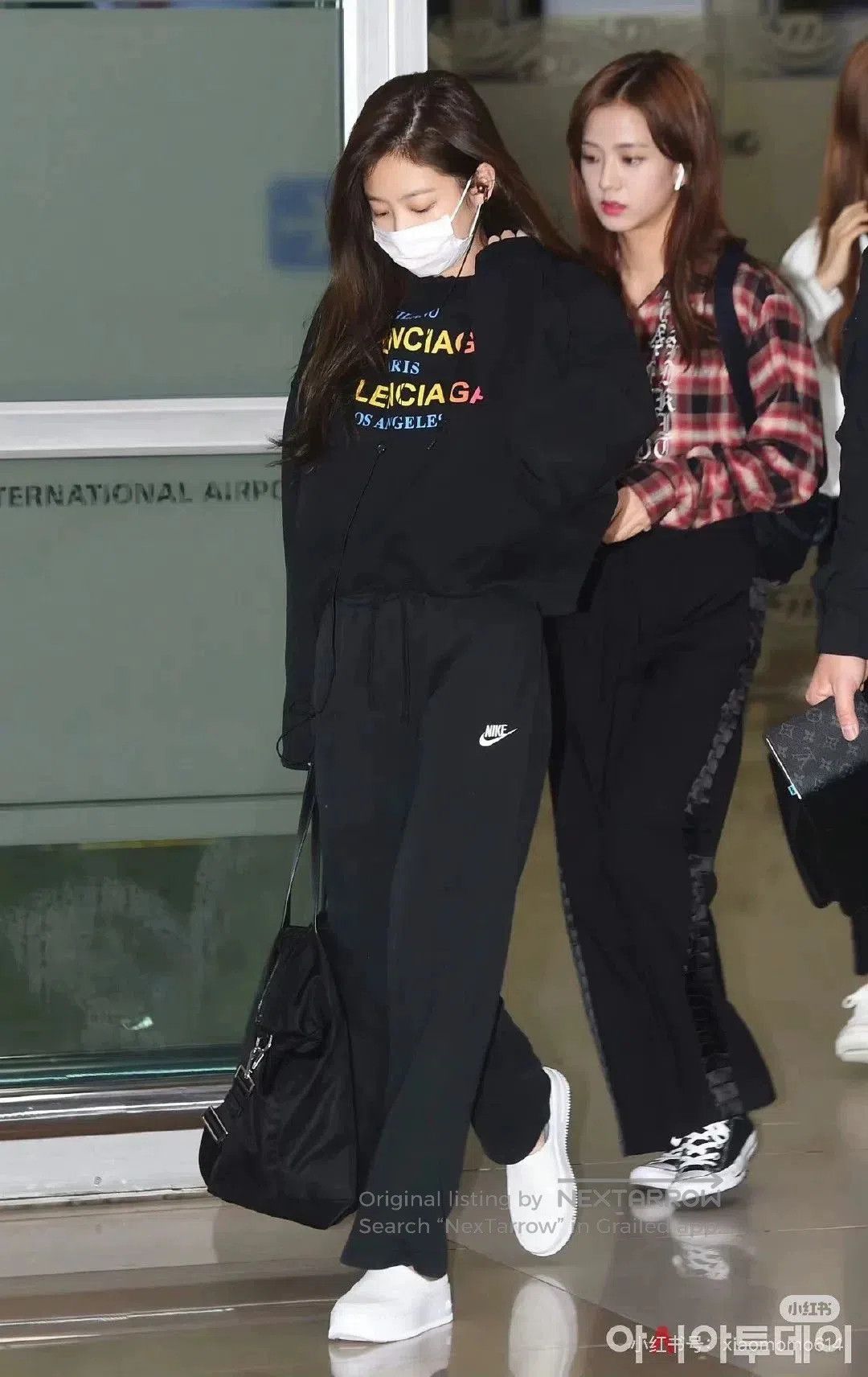 Balenciaga balenciaga black hoodie with colorful logo. Size US XS / EU 42 / 0 - 2 Thumbnail