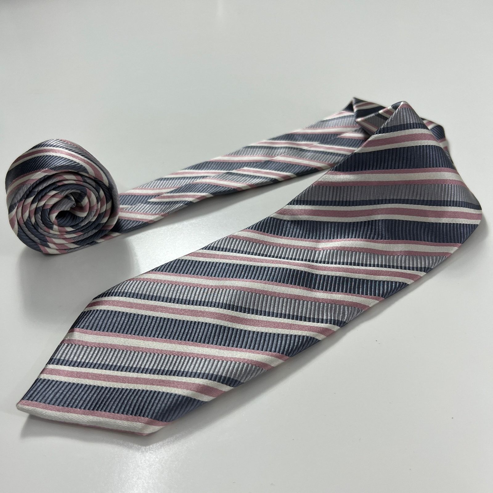 Donald Trump Donald Trump Signature Men Necktie Grey Striped Silk Tie Size ONE SIZE - 4 Thumbnail