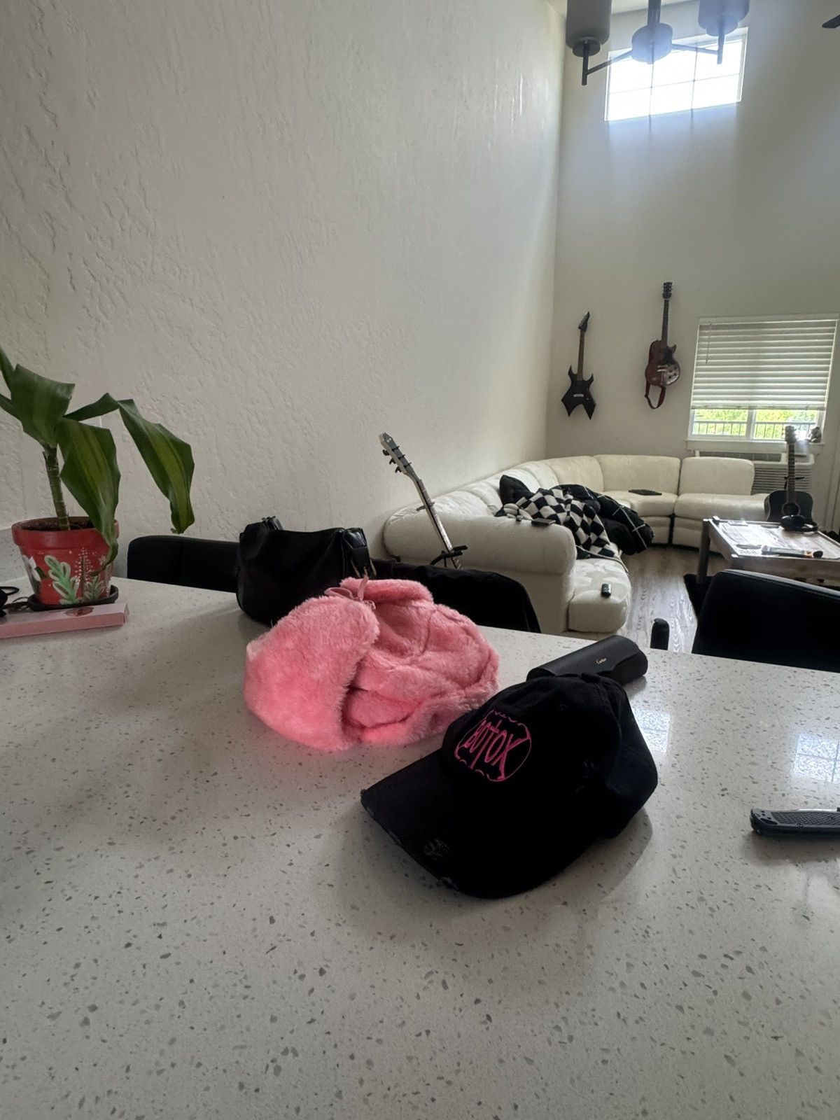 ALEXANDER DIGENOVA ALEXANDER DIGENOVA BOTOX HAT Size ONE SIZE - 1 Thumbnail