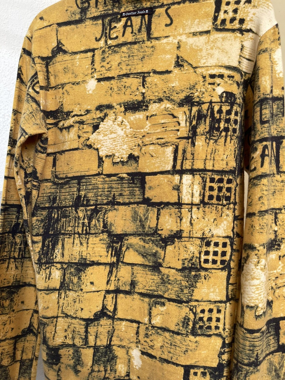 Jean Paul Gaultier Jean Paul Gaultier Jeans Brick Wall Fight Racism Turtleneck Size US M / EU 48-50 / 2 - 7 Thumbnail