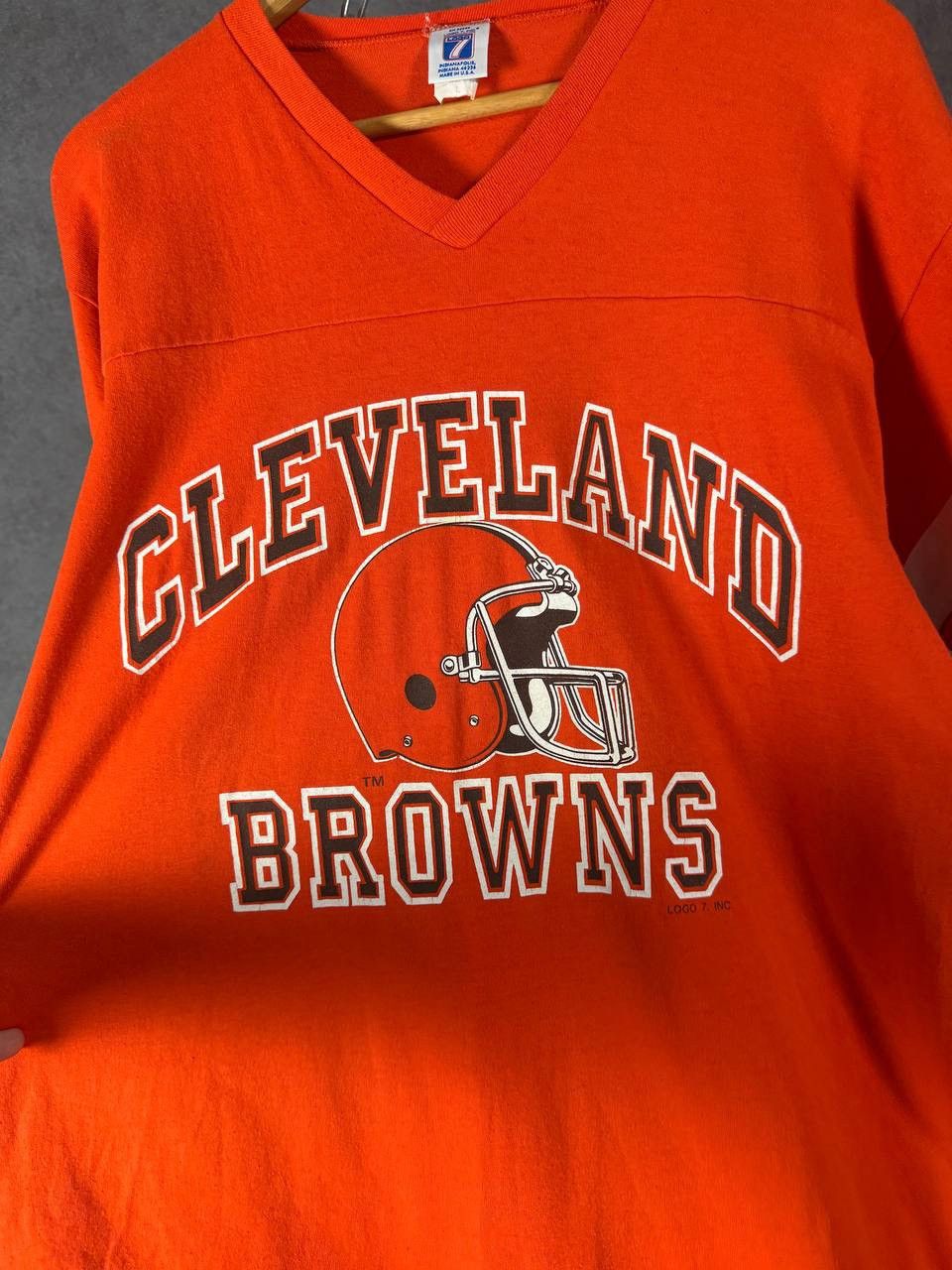 Logo 7 Cleveland Browns NFL vintage made in USA tee Size US L / EU 52-54 / 3 - 4 Thumbnail