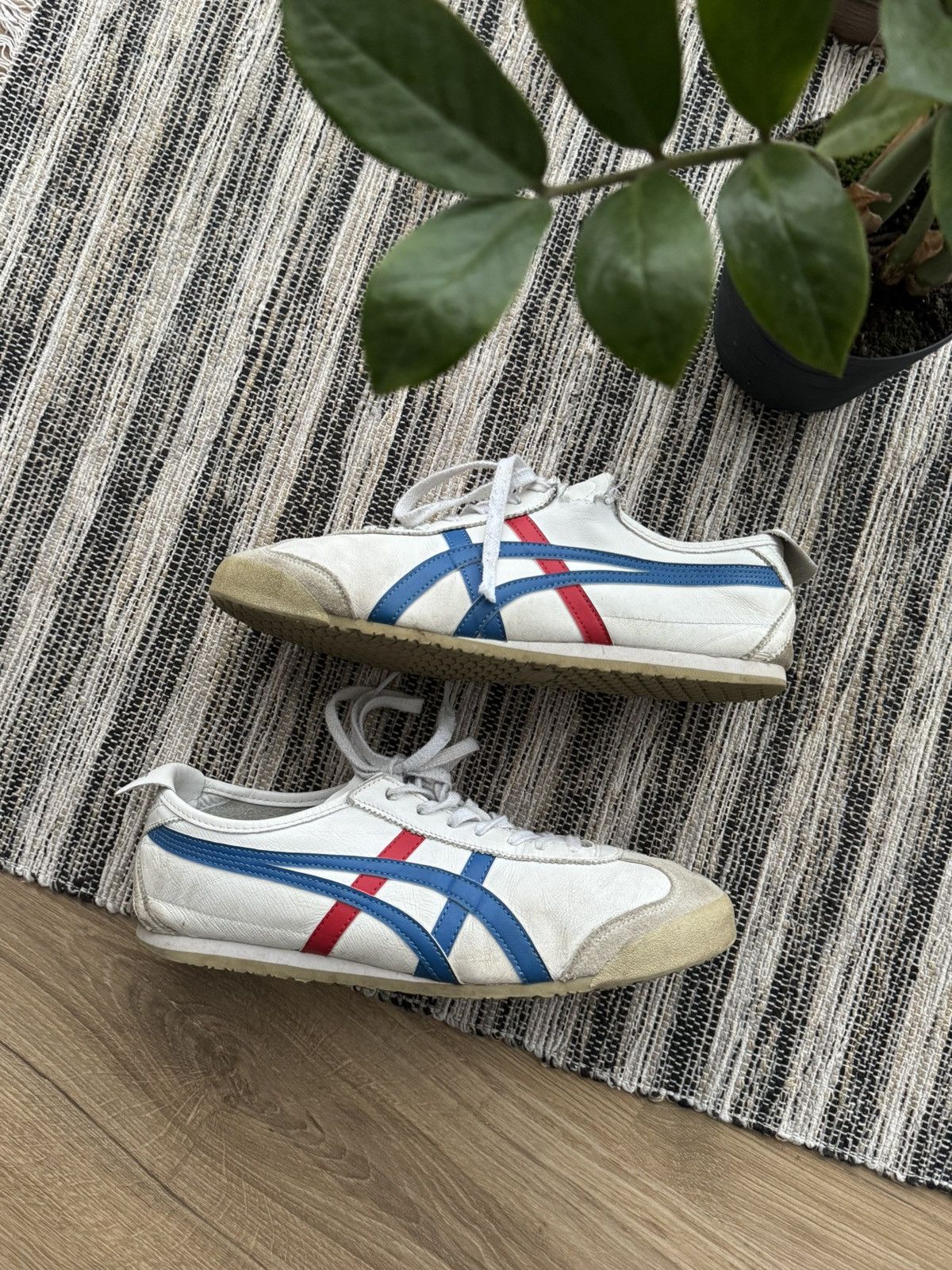 Asics ASICS ONITSUKA TIGER LOW TOPS LEATHER WHITE SNEAKERS SHOES Size US 10 / EU 43 - 2 Thumbnail