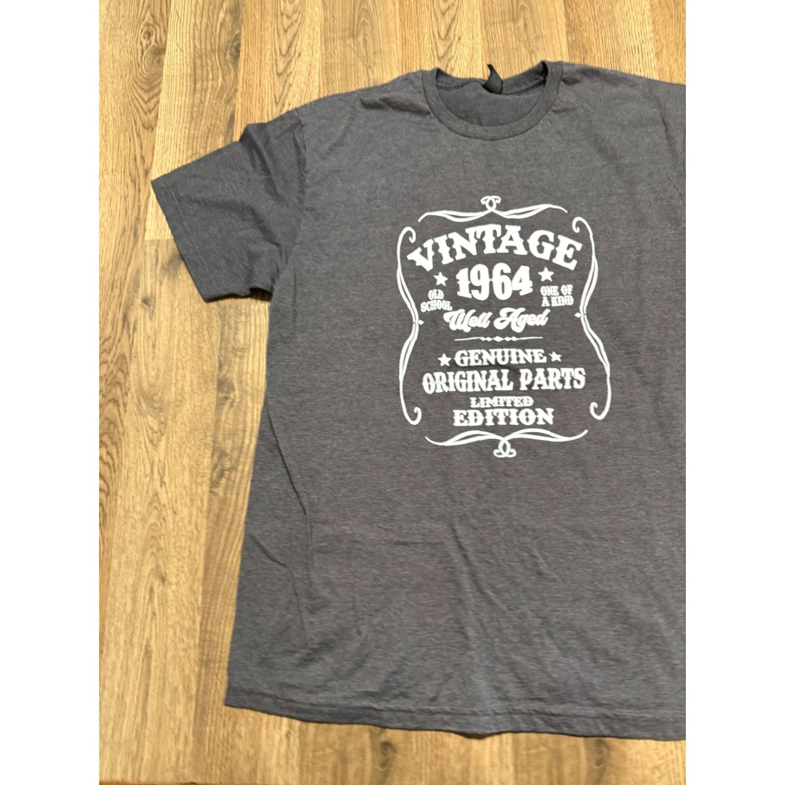 Gildan Gildan Shirt Men Large Grey White Graphic Print "Vintage 1964" T-Shirt Regular Short Sleeve Crew Neck Size US L / EU 52-54 / 3 - 3 Thumbnail