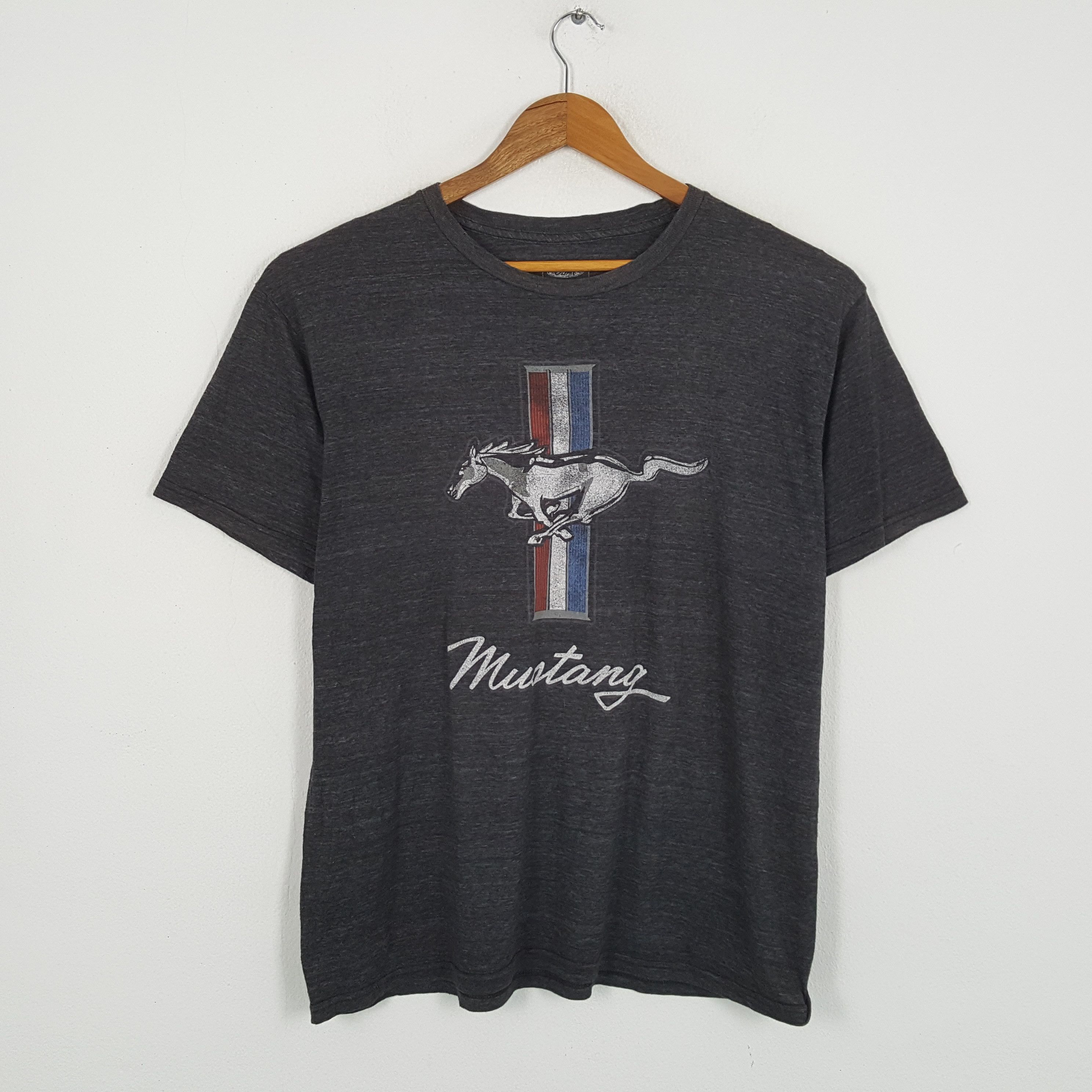 Ford × Mustang × Vintage Vintage FORD MUSTANG American Supercar Promotion T-Shirts Size US XL / EU 56 / 4 - 1 Thumbnail