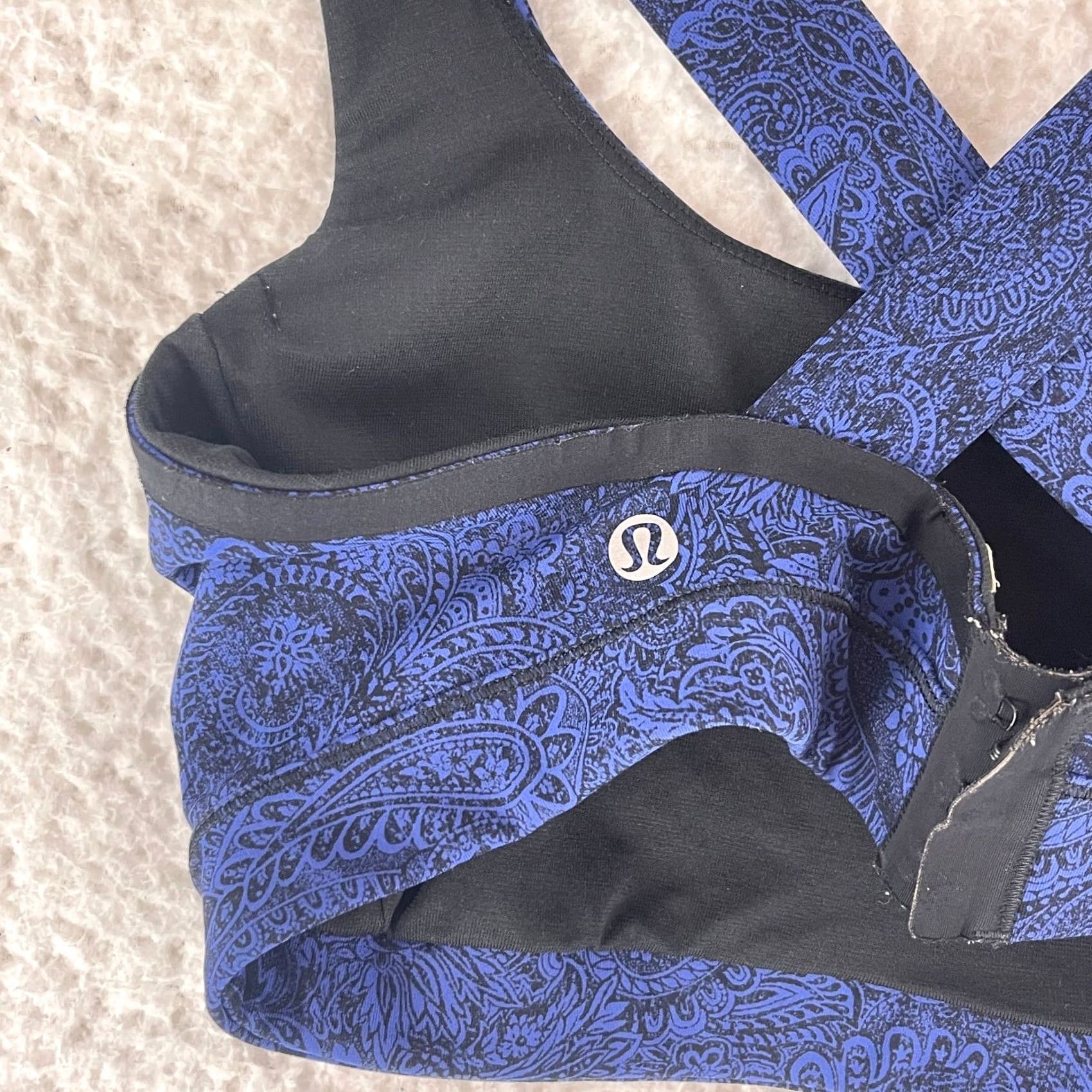 Lululemon Lululemon Blue Paisley Fast Time Sports Bra Womens Size 4-5 Yoga Gym Cross Training Activewear Sports Bra Size ONE SIZE - 8 Thumbnail
