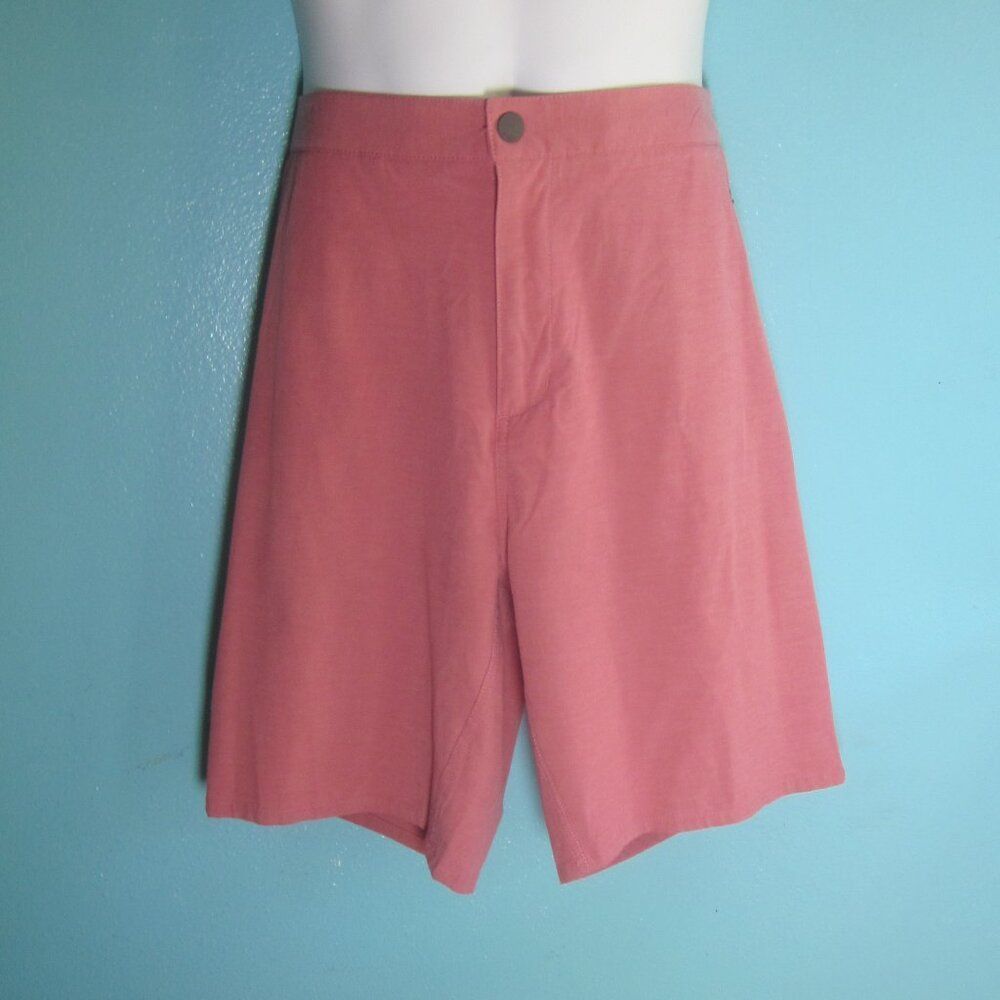 johnnie-O Johnnie -O Dawn 2 Dusk Hybrid Shorts Size 36 Malibu Red Size US 36 / EU 52 - 1 Thumbnail