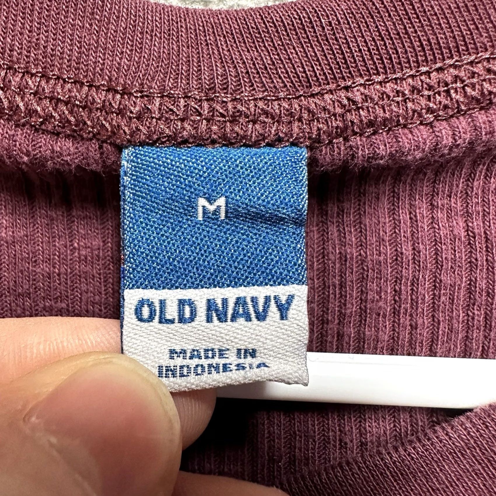 Old Navy Old Navy Shirt Womens M Maroon Red Henley Long Sleeve Slim Rib Knit Lettuce Edge Size M / US 6-8 / IT 42-44 - 4 Thumbnail