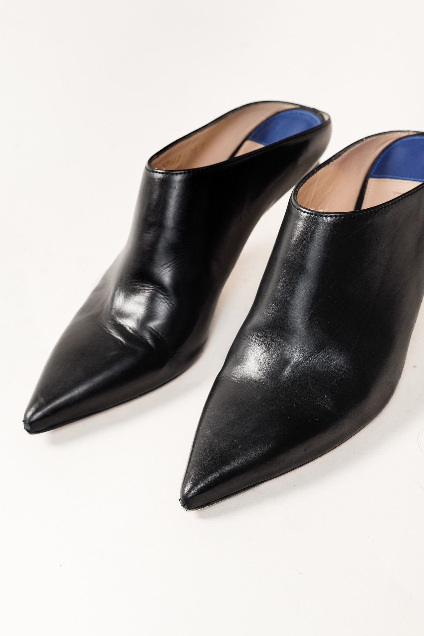 Stuart Weitzman Stuart Weitzman Mira Nero Leather Pointed-Toe Mules Size US 7.5 / IT 37.5 - 6 Thumbnail
