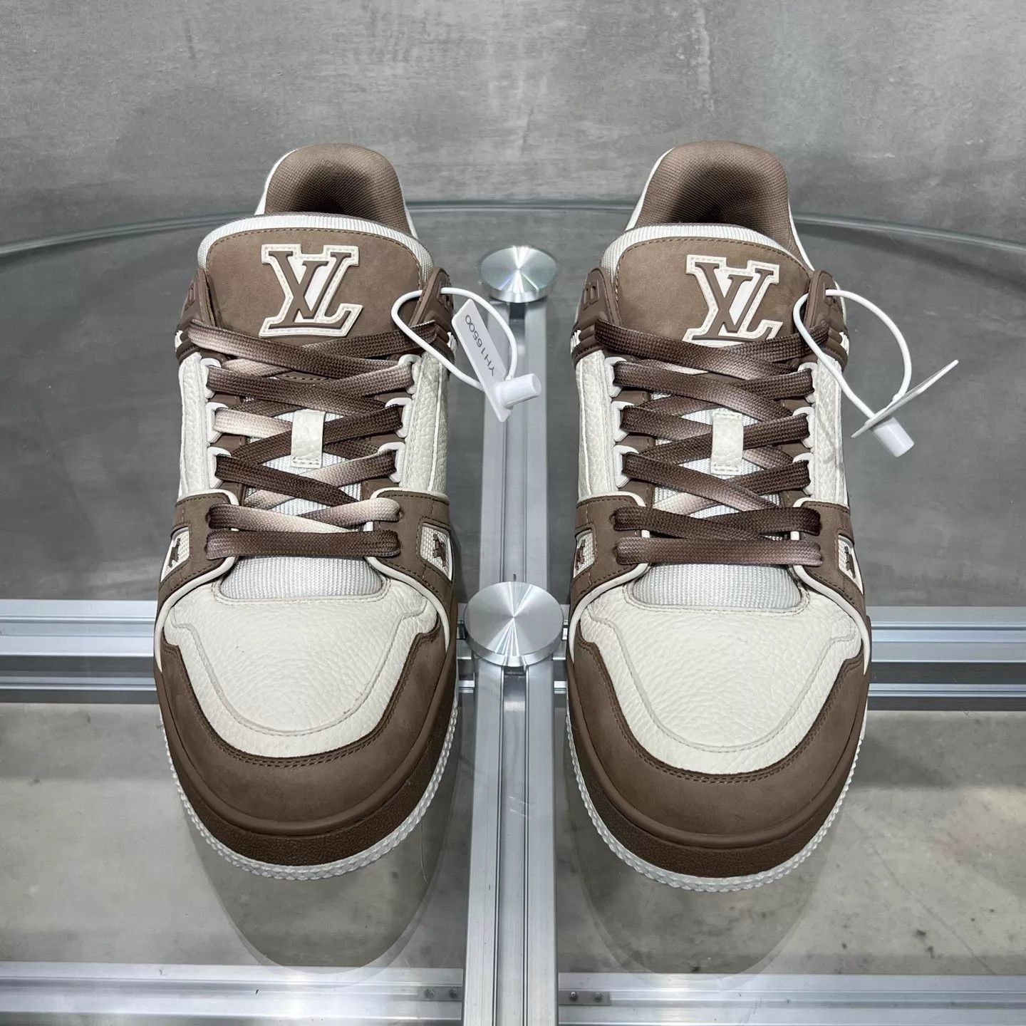 Louis Vuitton LV Trainer Taupe Gradient UK7.5 Original Box Size US 8.5 / EU 41-42 - 1 Thumbnail