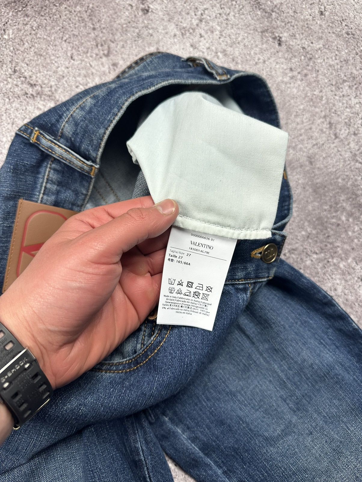 Valentino Valentino Garavani Flared Jeans Pants Metal Logo RRP 850€+ Size 27" / US 4 / IT 40 - 10 Thumbnail