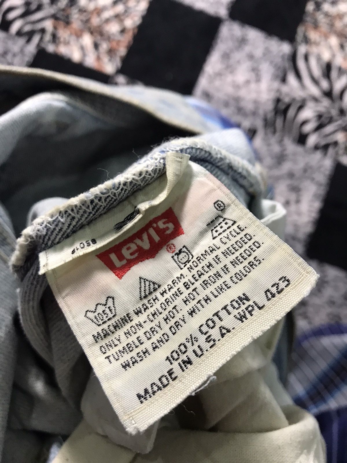 Other Size 34 distressed Levis 501 button 520 rare Size US 34 / EU 50 - 2 Thumbnail