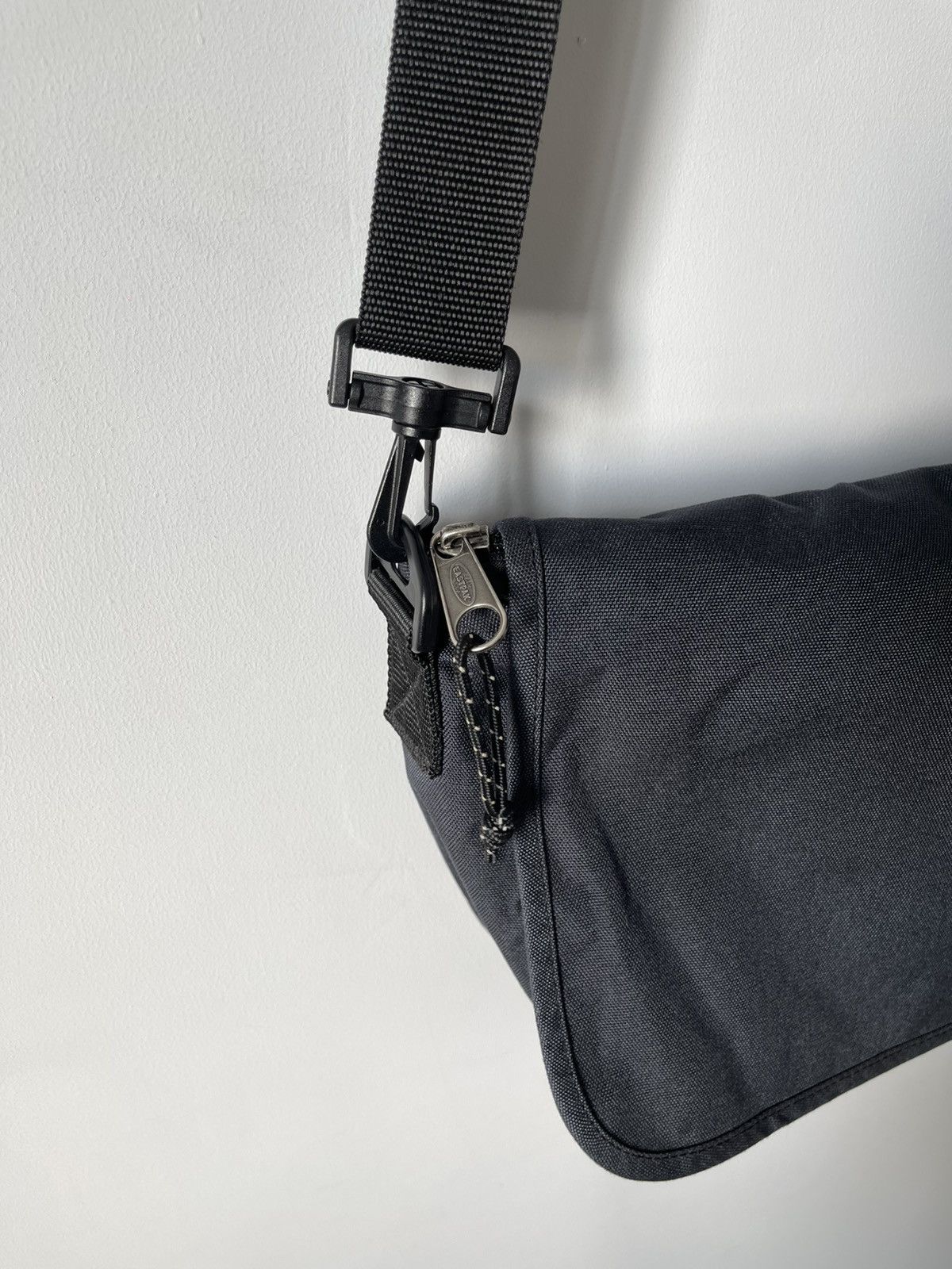 Eastpak Eastpak USA y2k Crossbody Outdoor Messenger Bag Size ONE SIZE - 7 Thumbnail