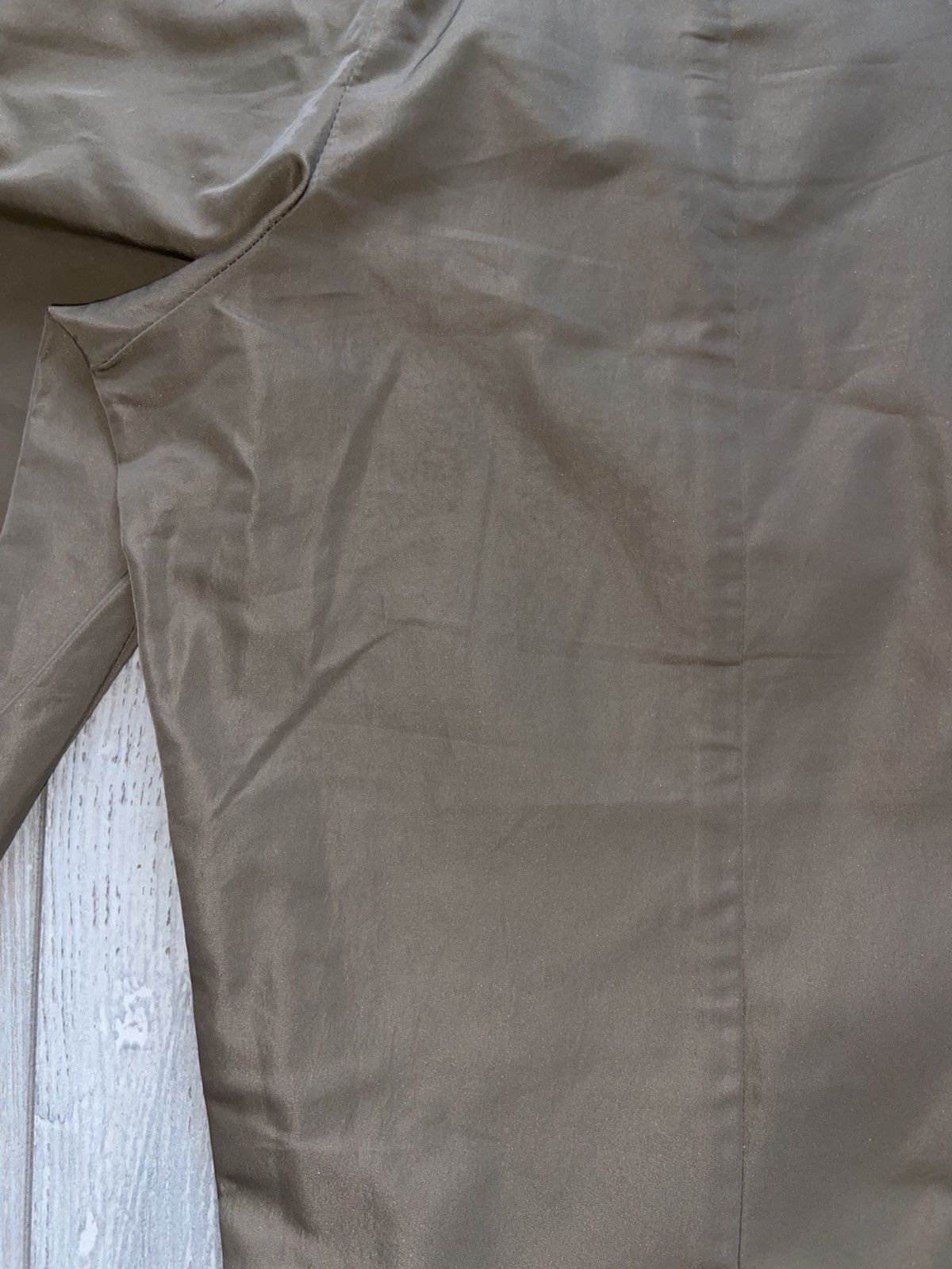 Louis Vuitton Louis Vuitton Capri Shorts Size 25" / US 0 / IT 36 - 15 Thumbnail