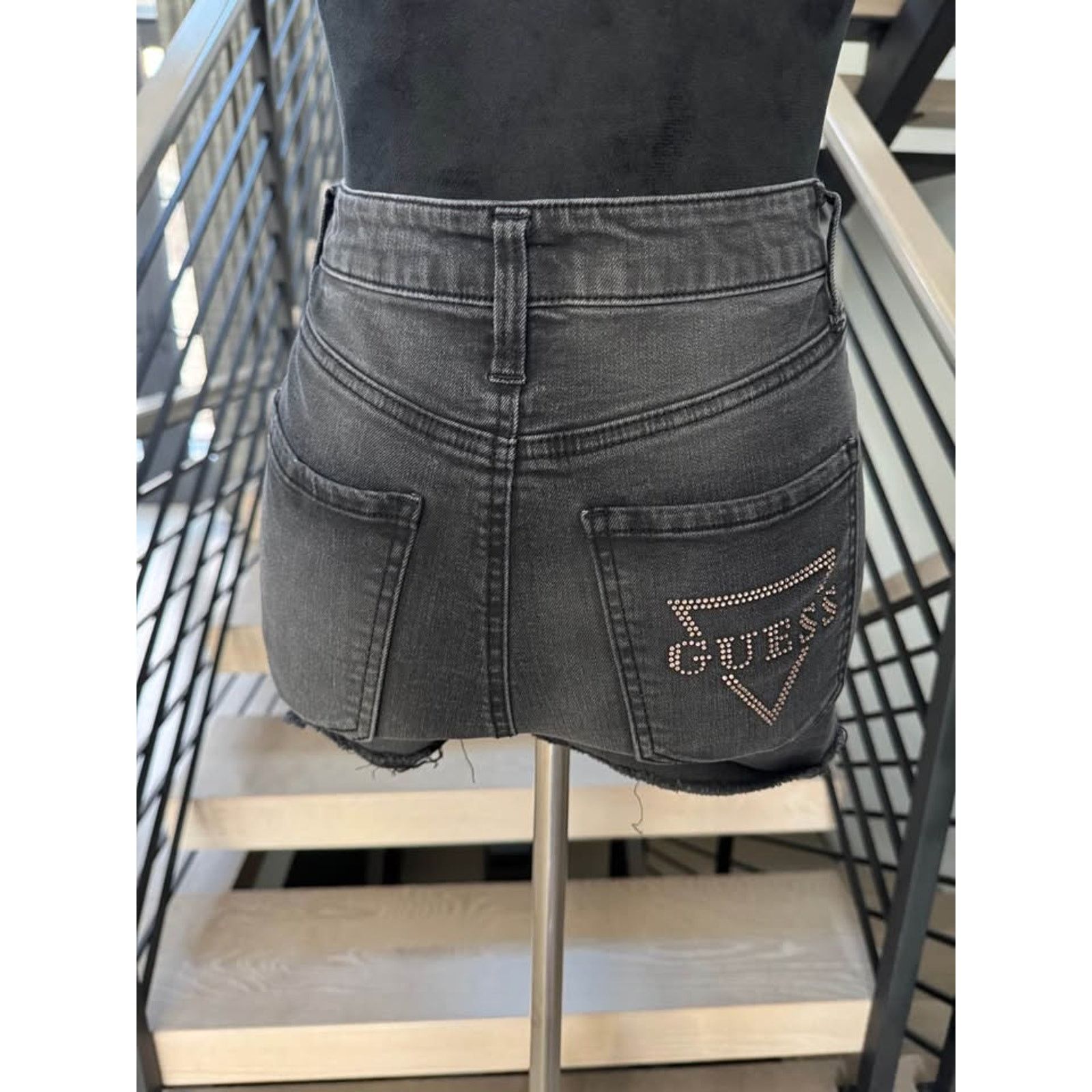 Guess New GUESS High-Waisted Button Fly Black Denim Shorts size 23 Size 23" - 3 Thumbnail