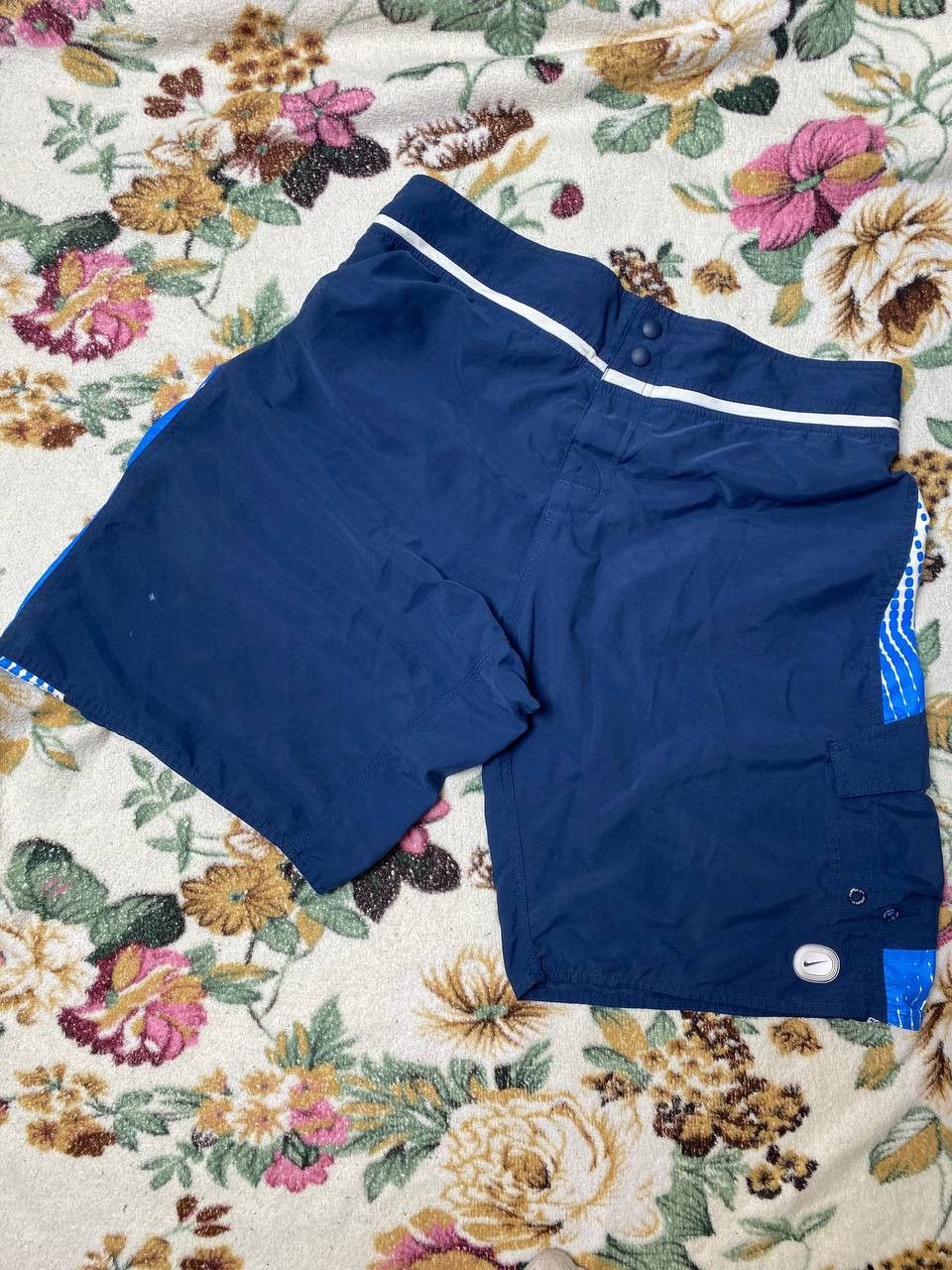 Nike Vintage blue Shorts big logo NIKE crazy Y2K streetwear Size US 32 / EU 48 - 2 Thumbnail