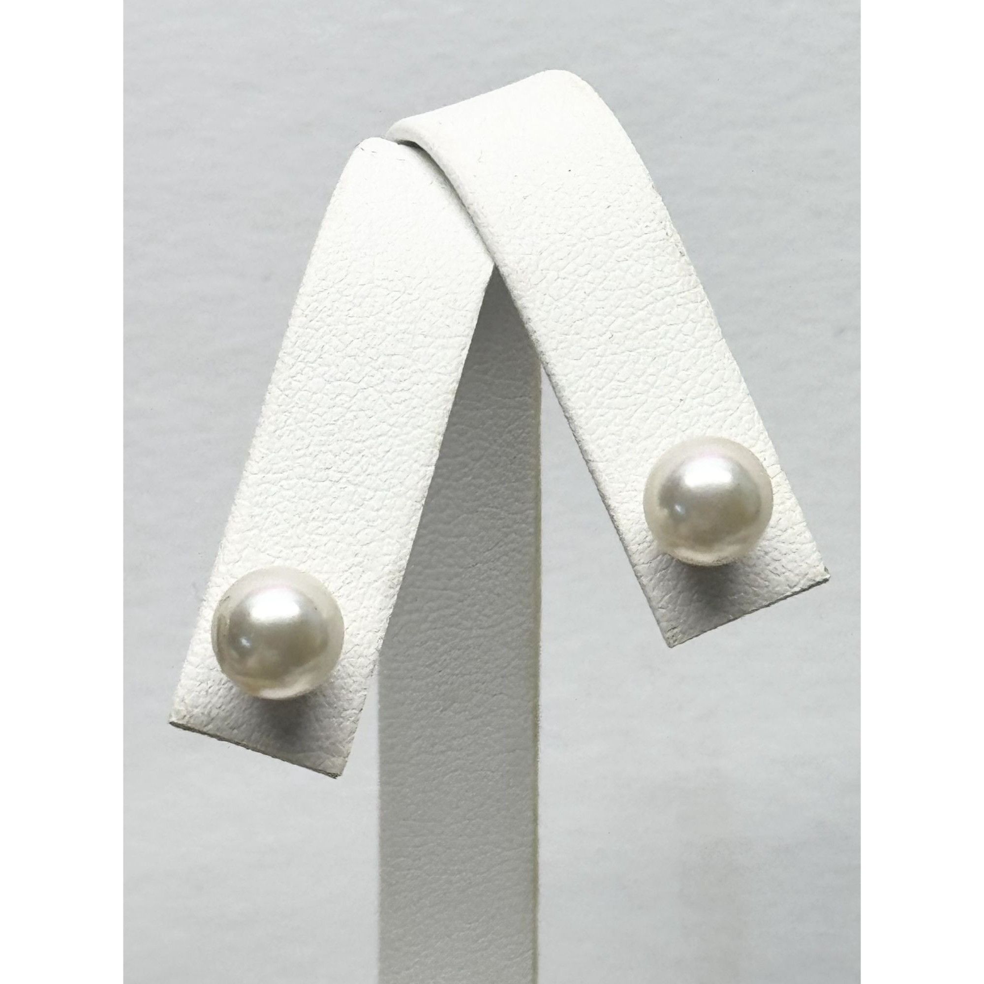 Vintage Vintage faux pearl stud earrings Size ONE SIZE - 1 Thumbnail