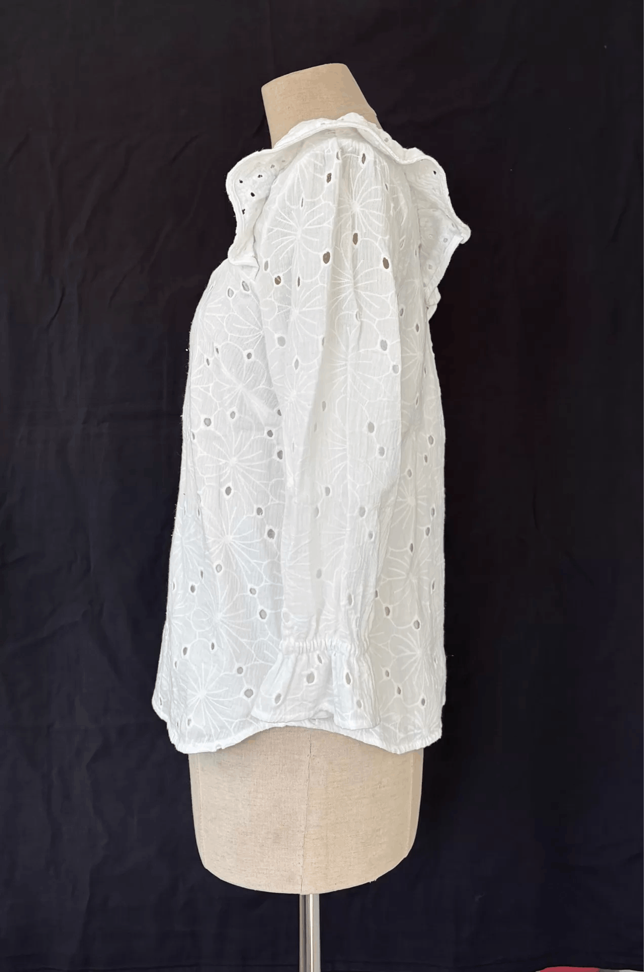 Paul Smith PS Paul Smith Women's White Cutwork Embroidered Top Ｑ21 Size M / US 6-8 / IT 42-44 - 2 Thumbnail