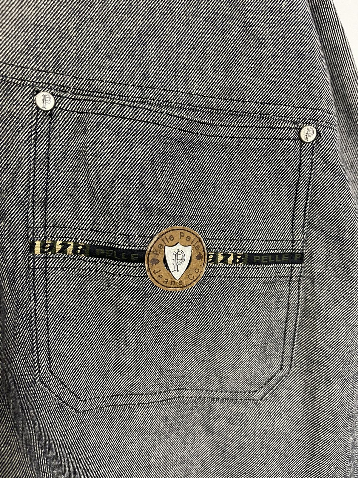 Pelle Pelle VINTAGE PELLE PELLE DENIM JACKET OVERSIZED Size XL / US 12-14 / IT 48-50 - 3 Thumbnail