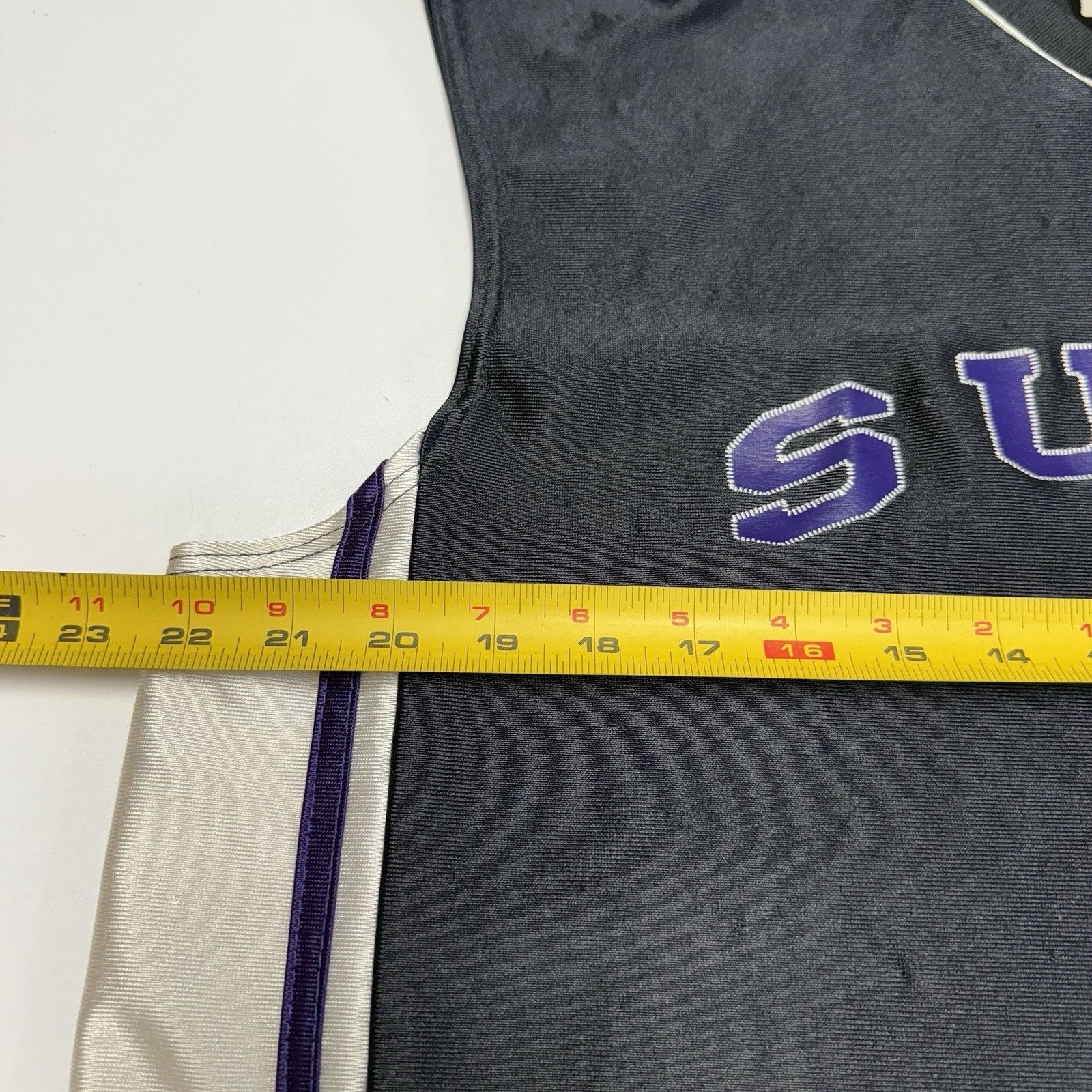 NBA Phoenix Suns Jersey Mens XL 22x30 Black Y2K NBA Vintage Size US XL / EU 56 / 4 - 15 Thumbnail