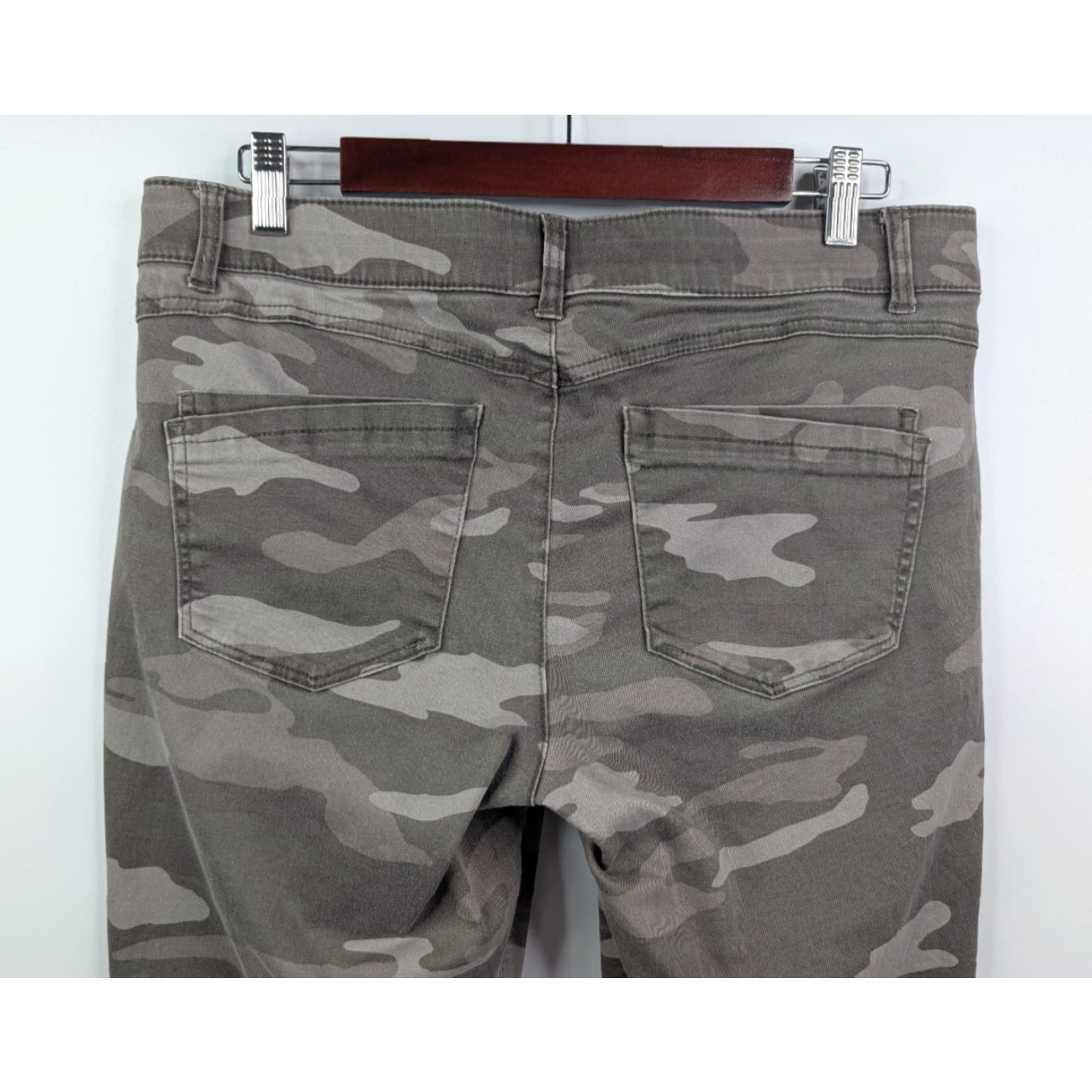 Vintage Democracy Jeans Womens 12 Gray Camo Skinny Pant Denim Cotton Blend Pockets B1590Q8XX Size 34" / US 12 / IT 48 - 4 Thumbnail