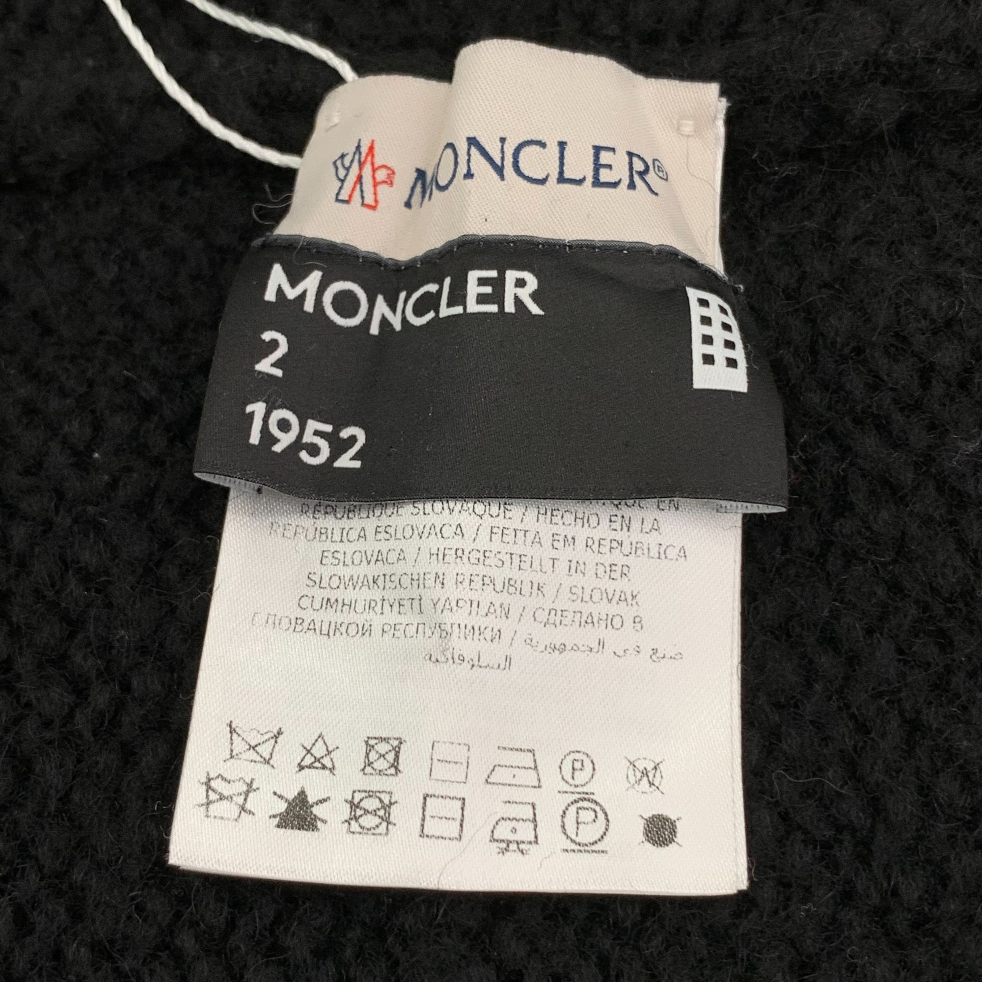 Moncler Moncler Black Wool Sweater With White Abstract Face Size US M / EU 48-50 / 2 - 8 Thumbnail