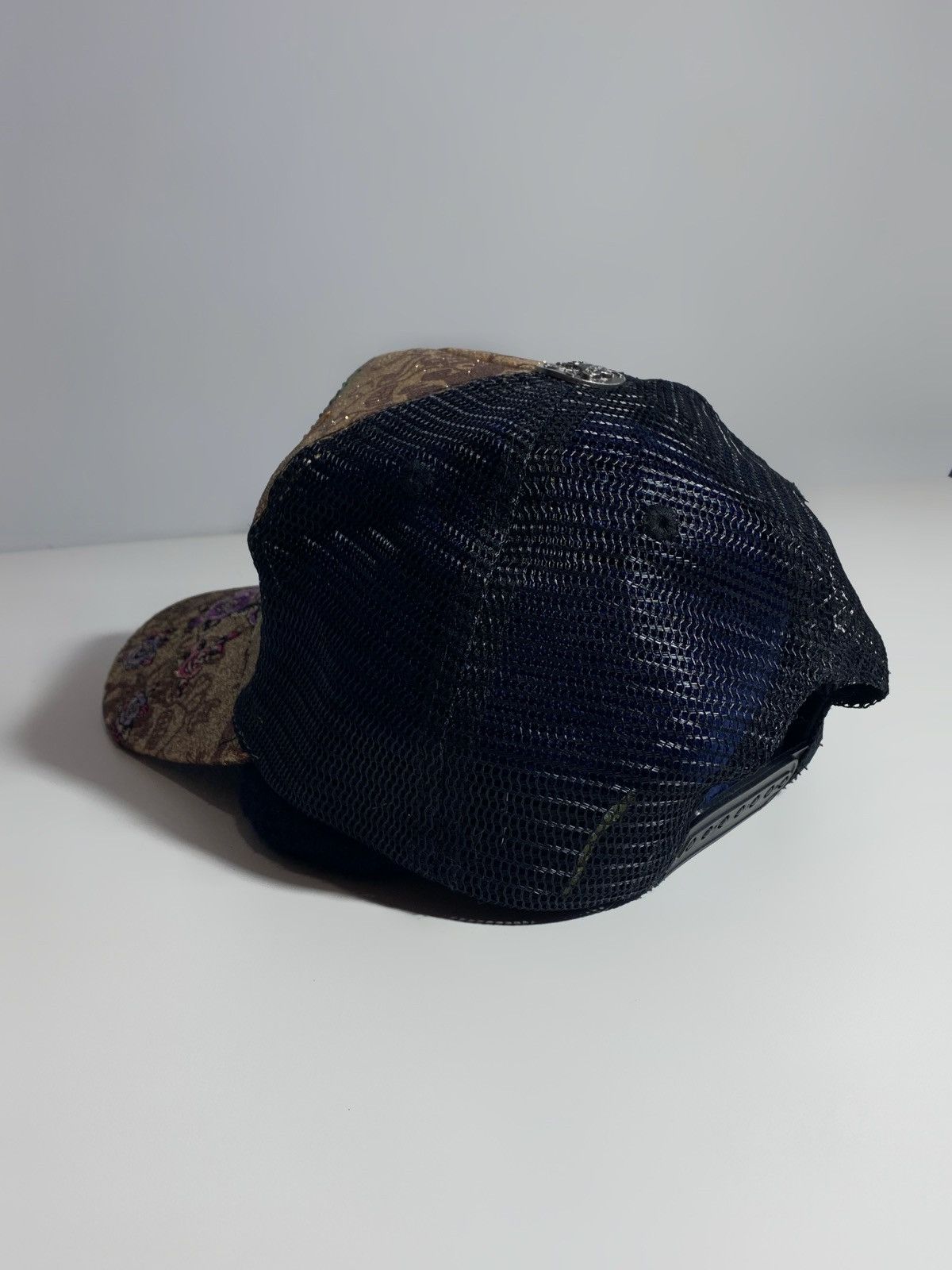 Ed Hardy Vintage Ed Hardy Y2k Golden Shimmer Trucker Hat Cap Japan Size ONE SIZE - 7 Thumbnail