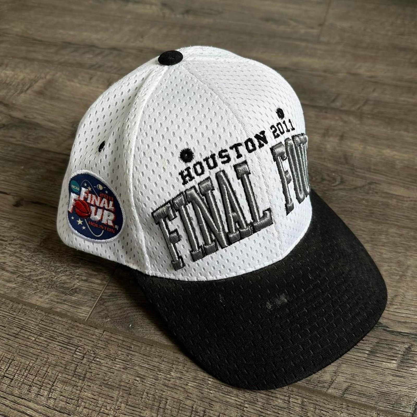 NCAA × Vintage Vintage 2011 Houston NCAA Final Four College Basketball Hat Size ONE SIZE - 1 Thumbnail