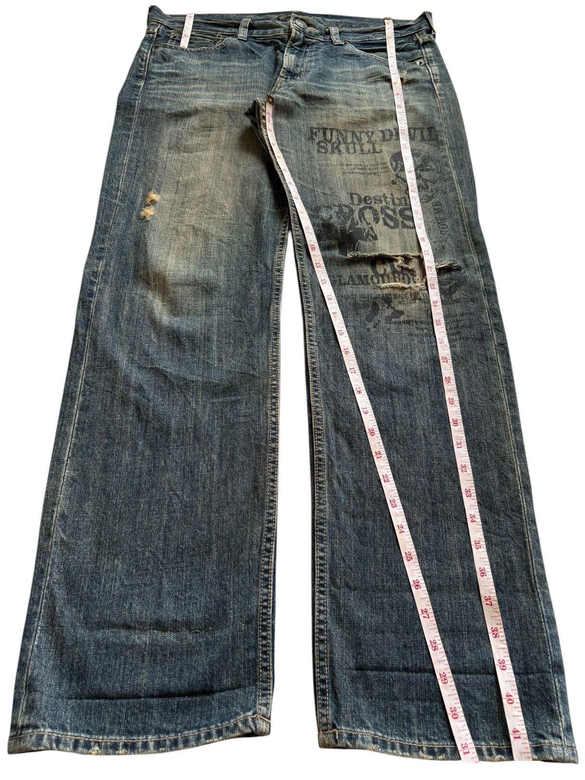Japanese Brand × Seditionaries Vintage Japanese Brand Rusty Mud Wash Skull Rip Loose Jeans Size US 36 / EU 52 - 13 Thumbnail