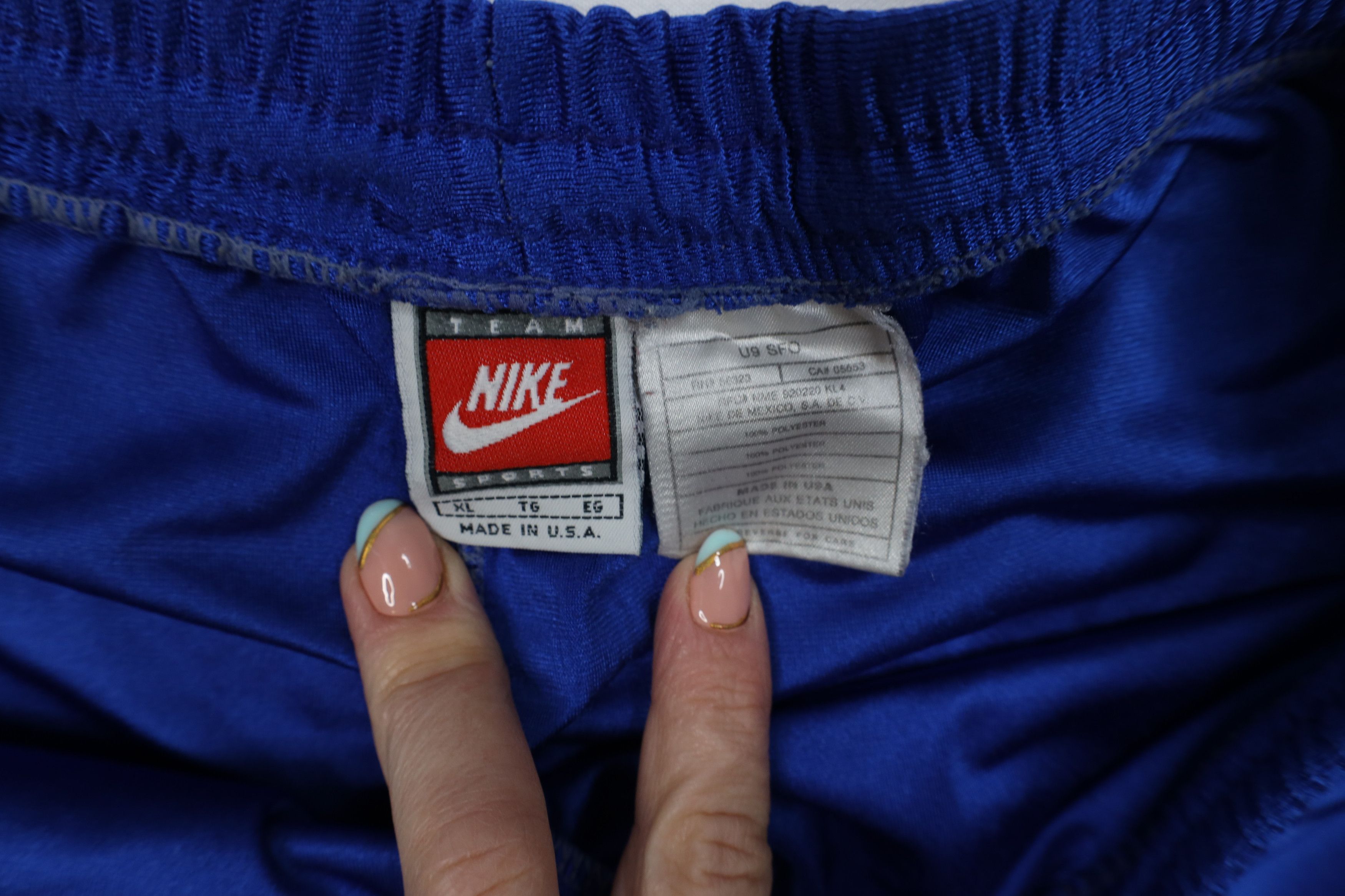 Nike Vintage 90s Nike Dazzle Basketball Shorts Royal Blue USA Size US 36 / EU 52 - 7 Thumbnail