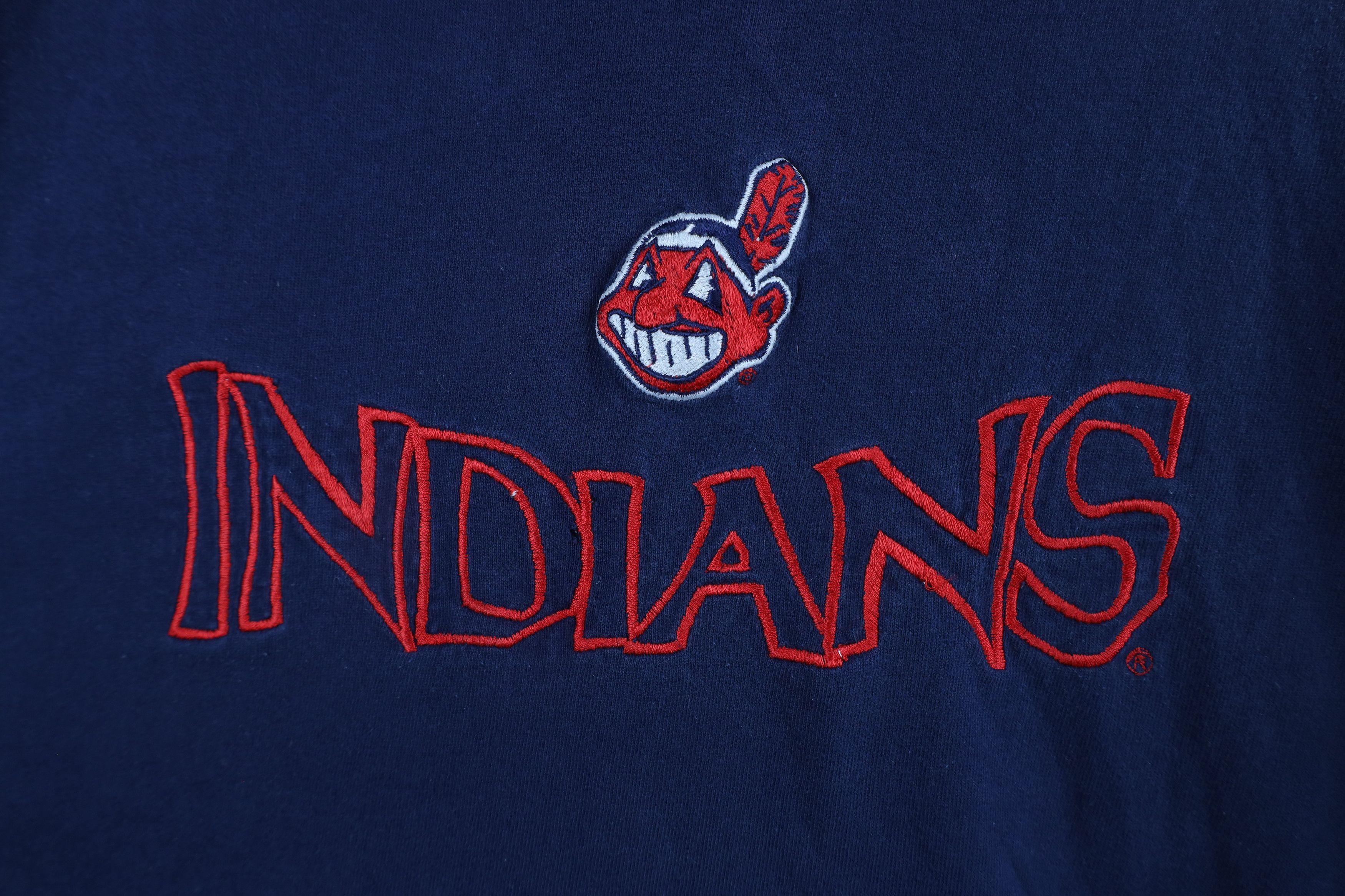 Vintage Vintage 90s Chief Wahoo Cleveland Indians Baseball T-Shirt Size US L / EU 52-54 / 3 - 4 Thumbnail