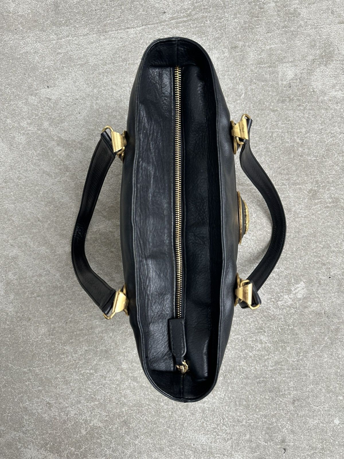 Versace Vintage Gianni Versace La Medusa Golden Logo Leather Bag Size ONE SIZE - 12 Thumbnail