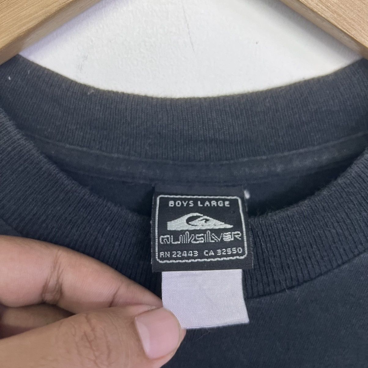 Quiksilver QUIKSILVER VINTAGE SURF BOARDING COMPANY BACKHIT TSHIRT Size US S / EU 44-46 / 1 - 9 Thumbnail