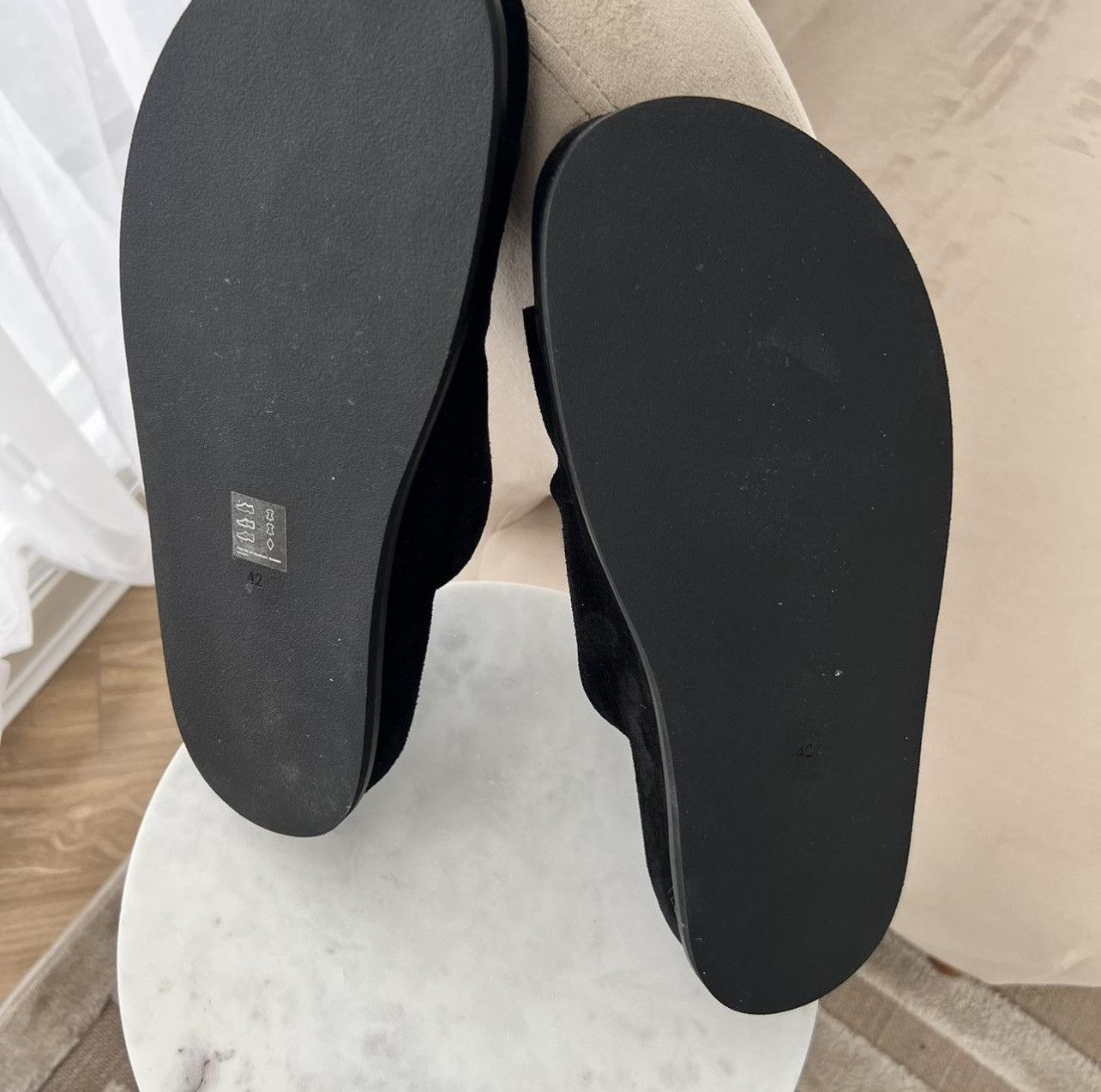 Cos COS BLACK AUEDE SLIDES SANDALS BRAND NEW SIZE UK 8 EU 42 Size US 9 / EU 42 - 5 Thumbnail