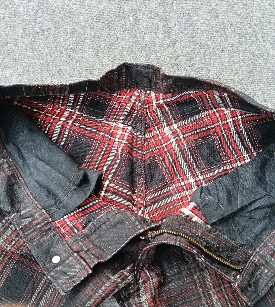Levi's Vintage Clothing Rare Y2K Levi's 519 Dark Flannel Plaid Pants Made in Japan. Size US 31 - 9 Thumbnail
