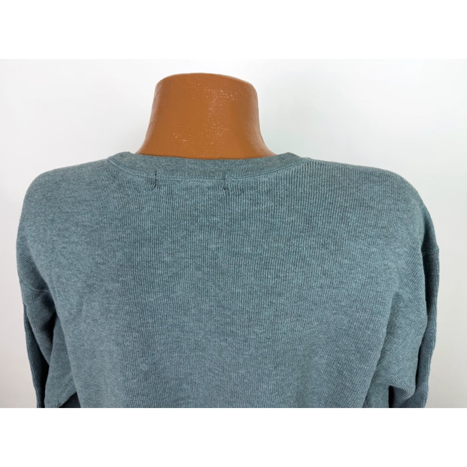 Banana Republic VINTAGE Banana Republic Shirt Men XL Heavyweight Blue Cotton 2000s 2000-2009 Crew Neck Long Sleeve Modern Grunge Hipster Preppy Mens Size US XL / EU 56 / 4 - 7 Thumbnail